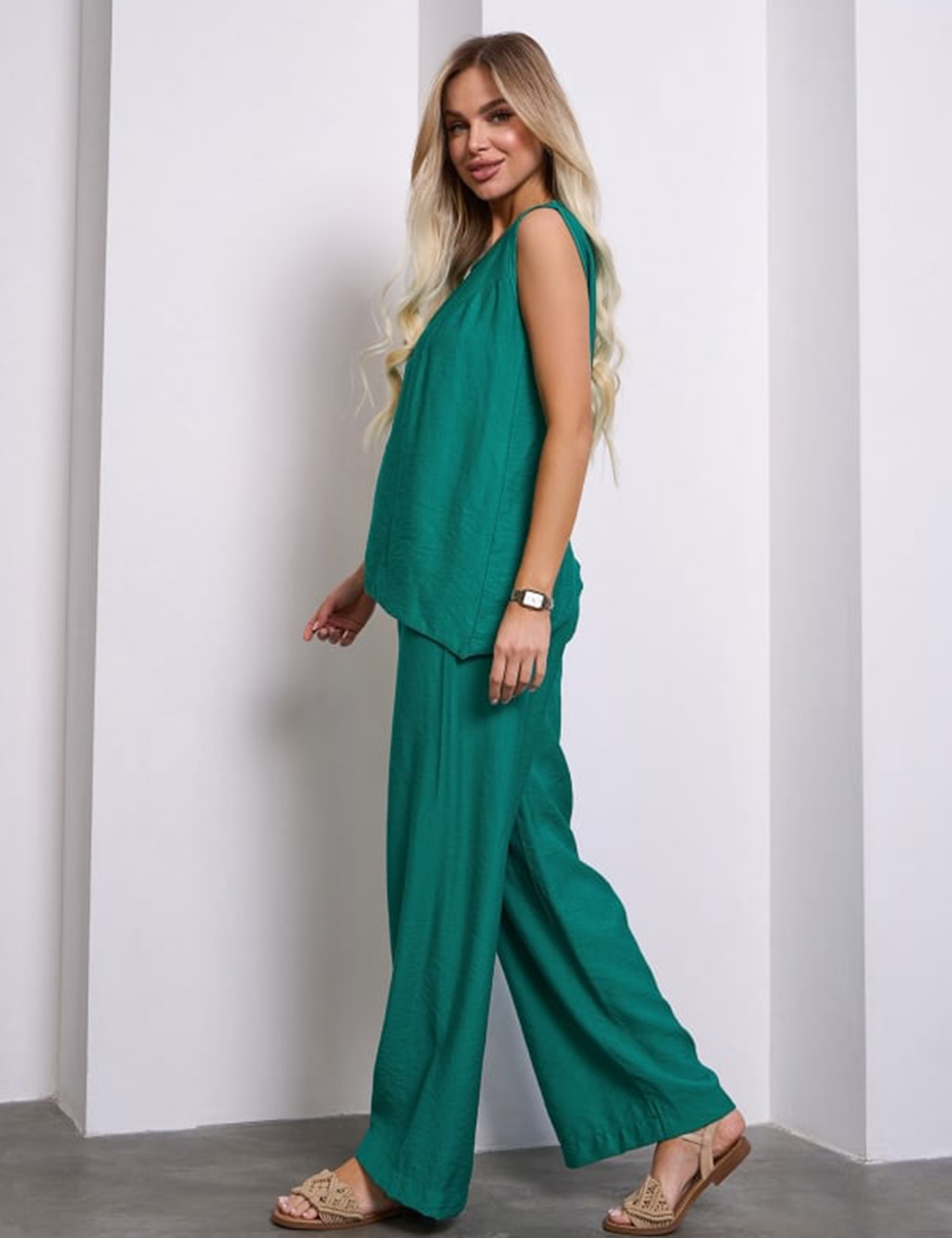 Картинка Костюм зелений 