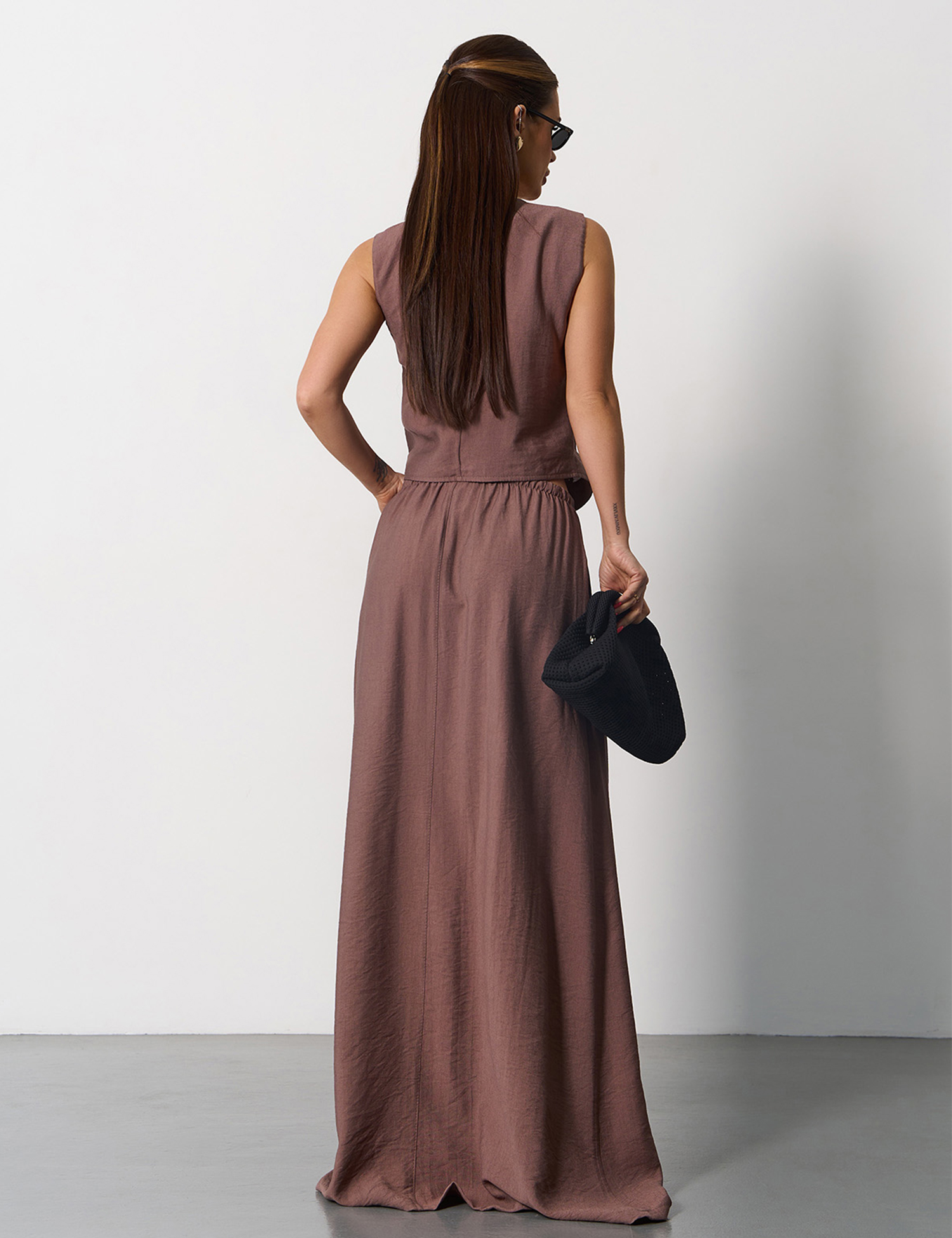 Картинка Костюм коричневий 