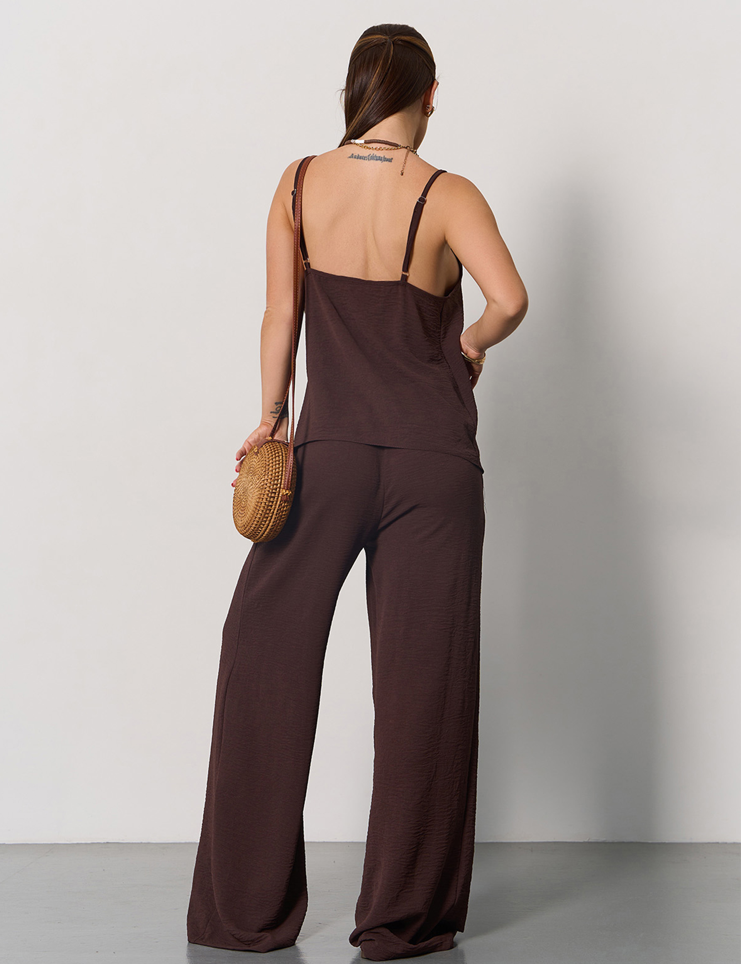 Картинка Костюм темно-коричневий 