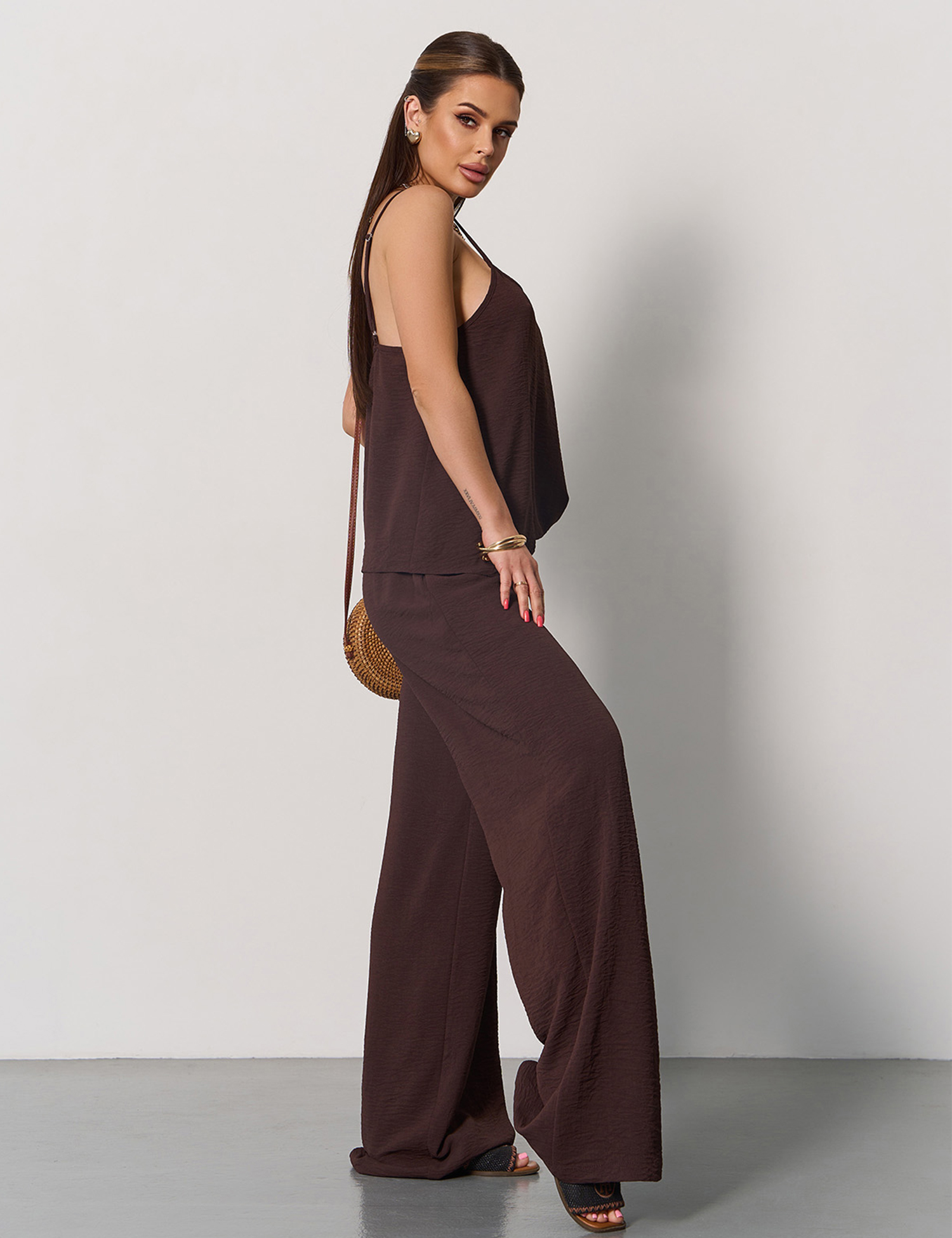 Картинка Костюм темно-коричневий 