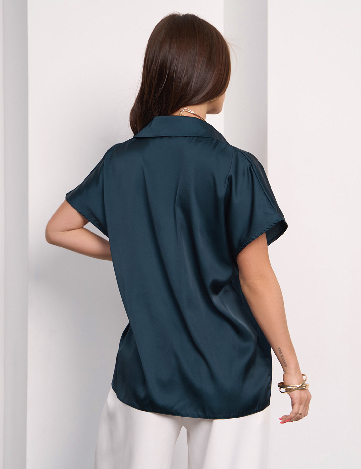 Картинка Сорочка темно-зелена 