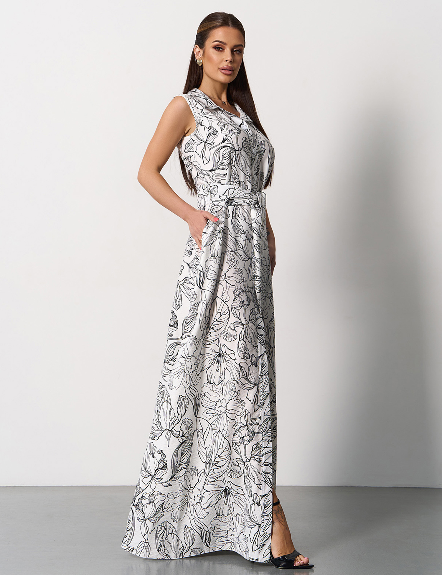 Картинка Сукня максі біла з принтом 