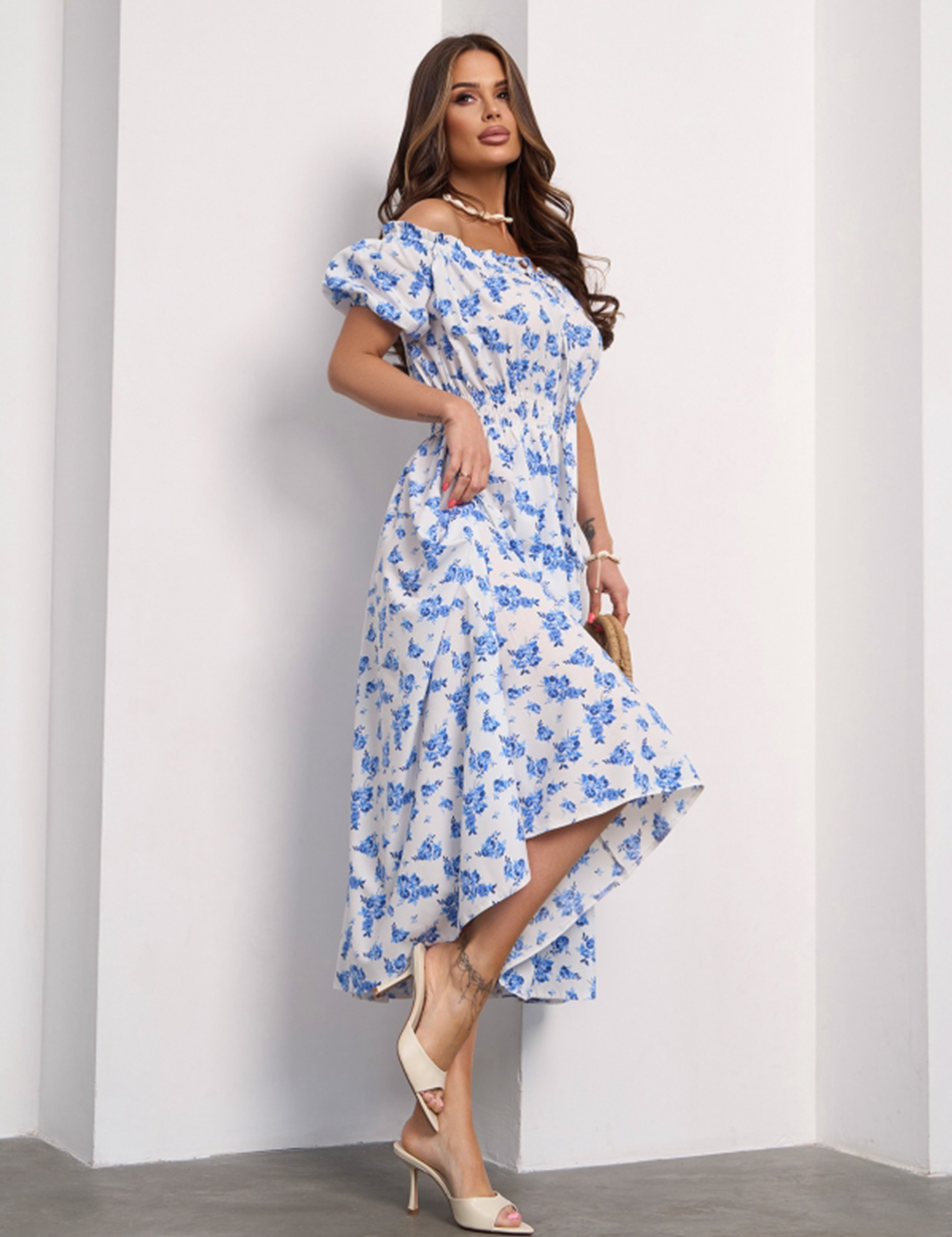 Картинка Сукня міді біла з принтом 