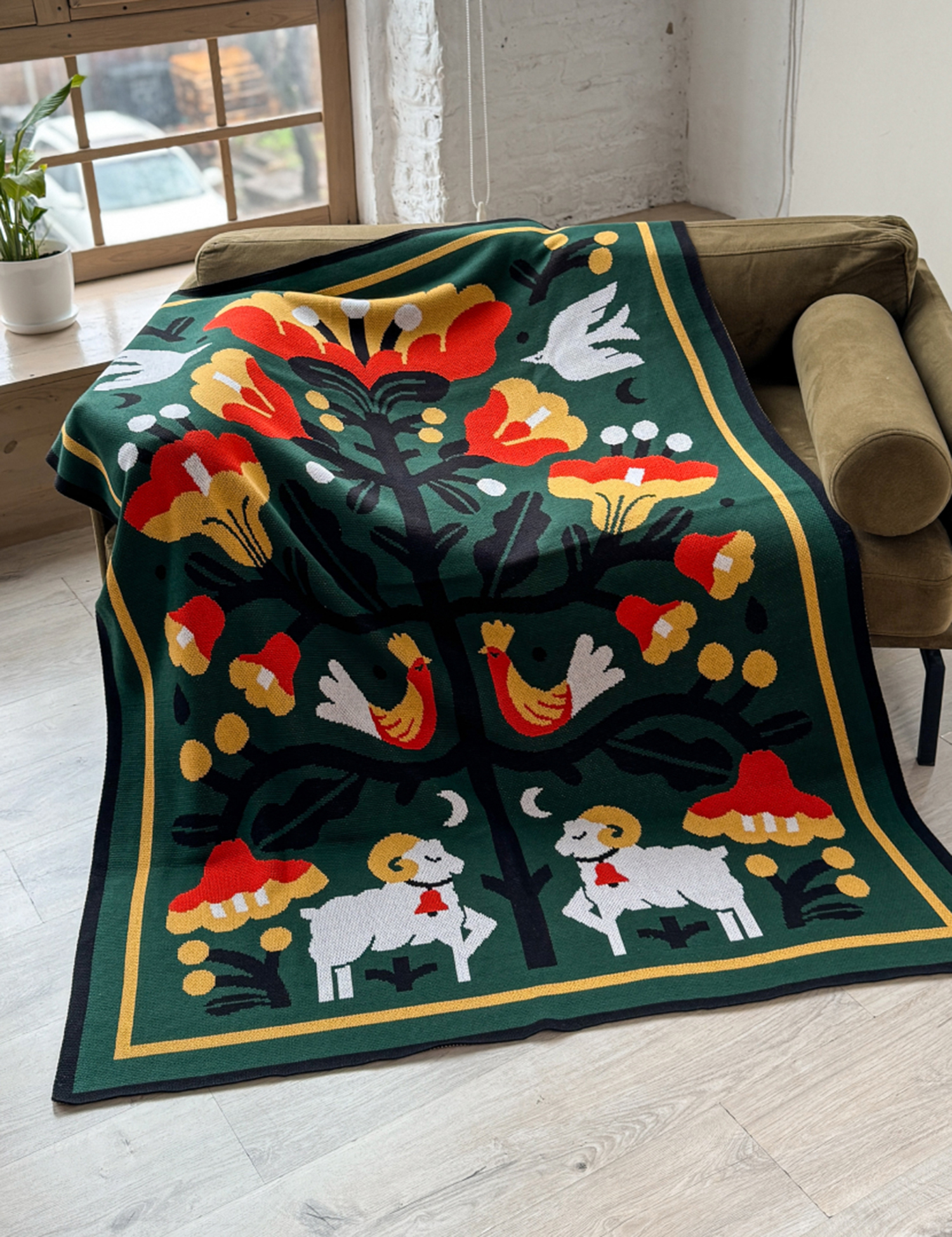 Картинка Плед "Eternal Tree of Life" green