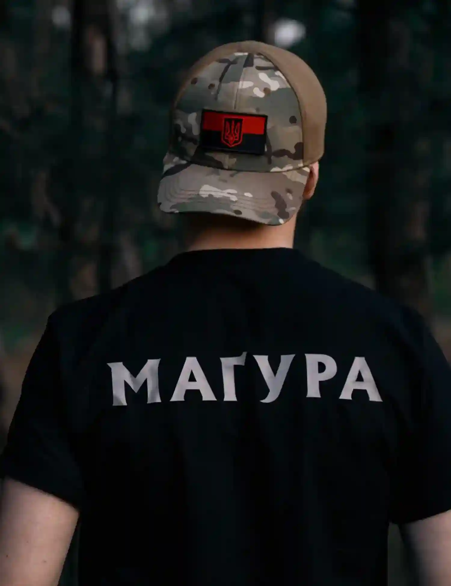 Картинка Футболка "SEMPER AUDENTES" чорна 