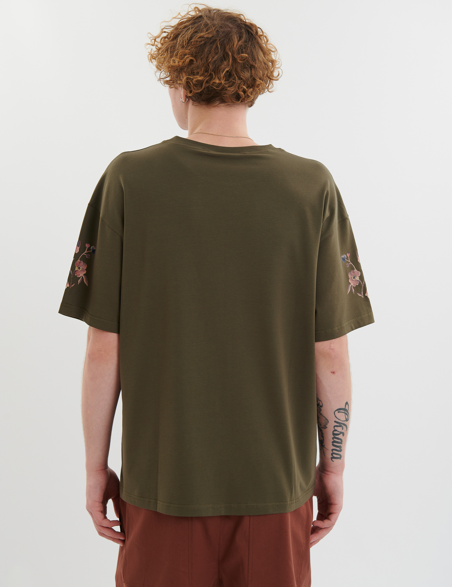 Картинка Футболка "Козацька вишивка" темно-зелена 