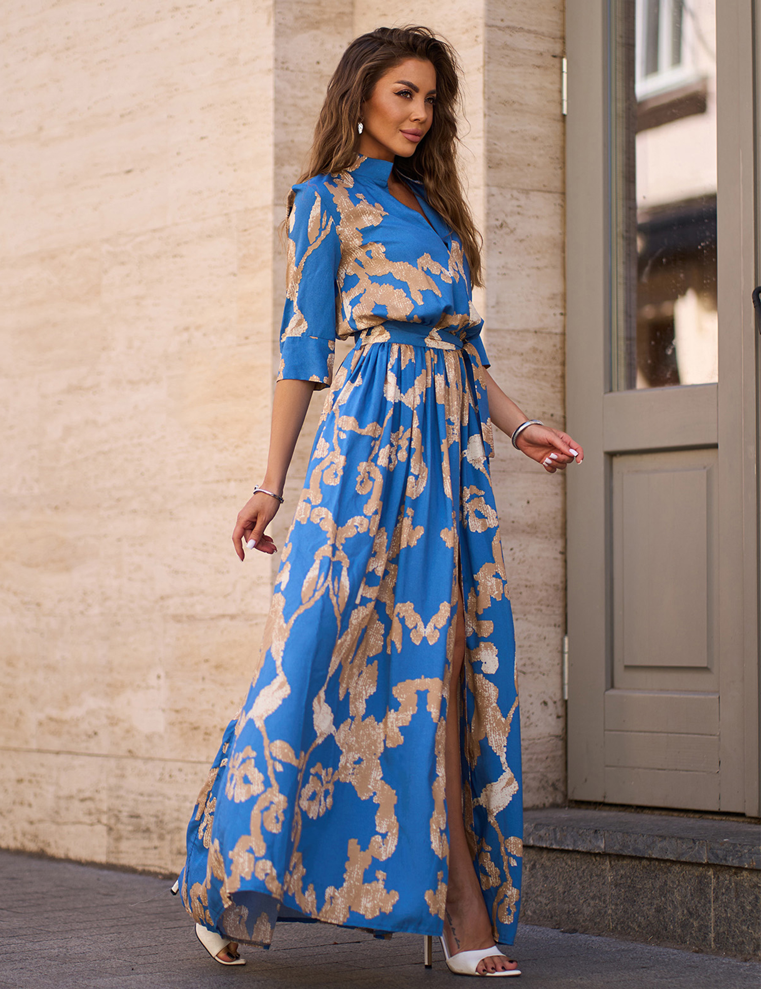 Картинка Сукня максі блакитна з принтом 