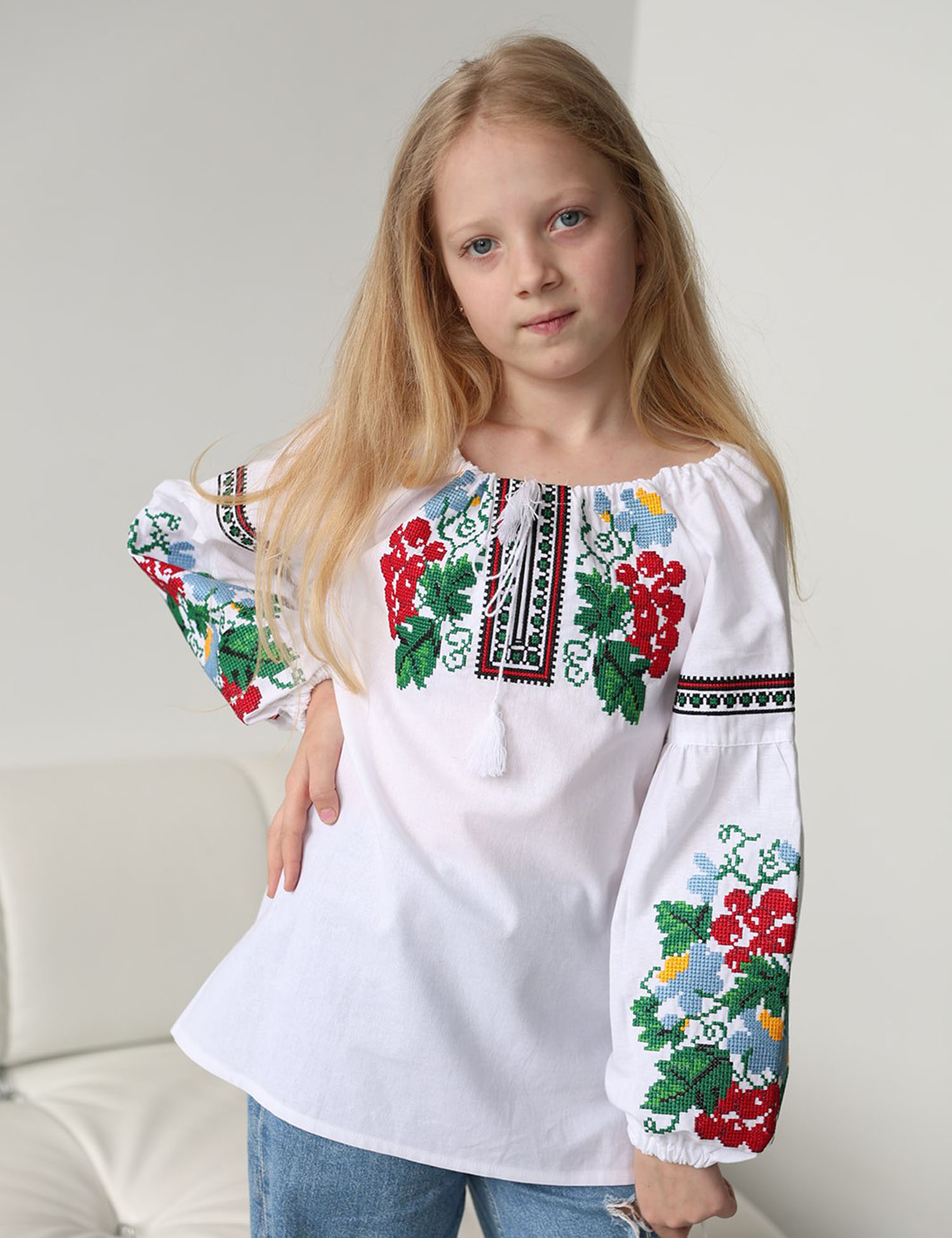 Картинка Вишиванка біла 