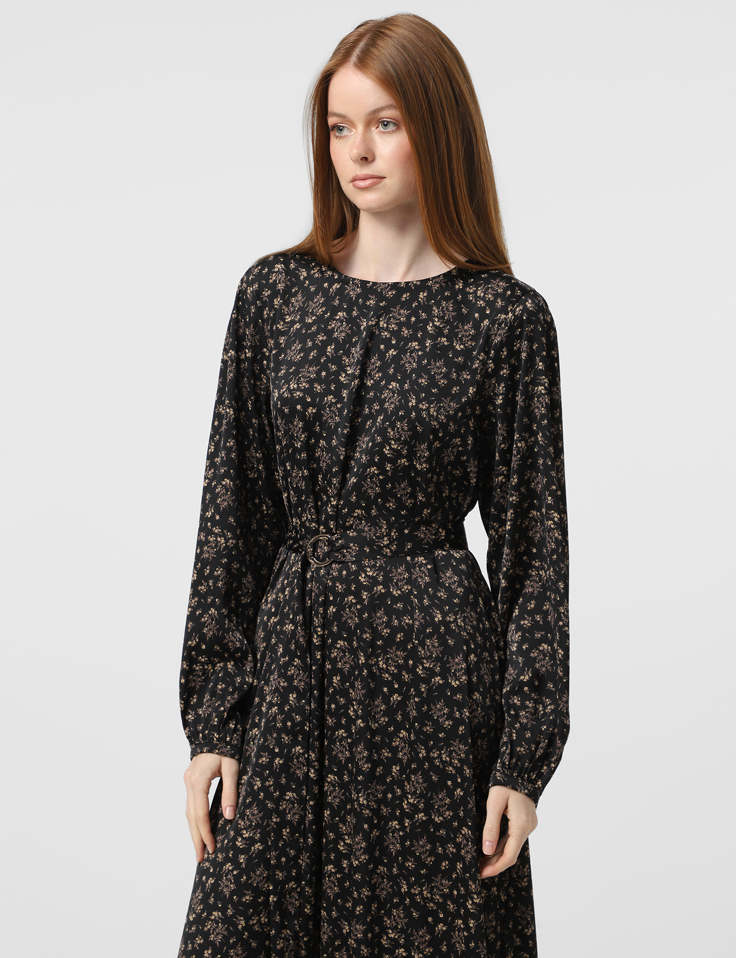 Картинка Сукня міді чорна з принтом 