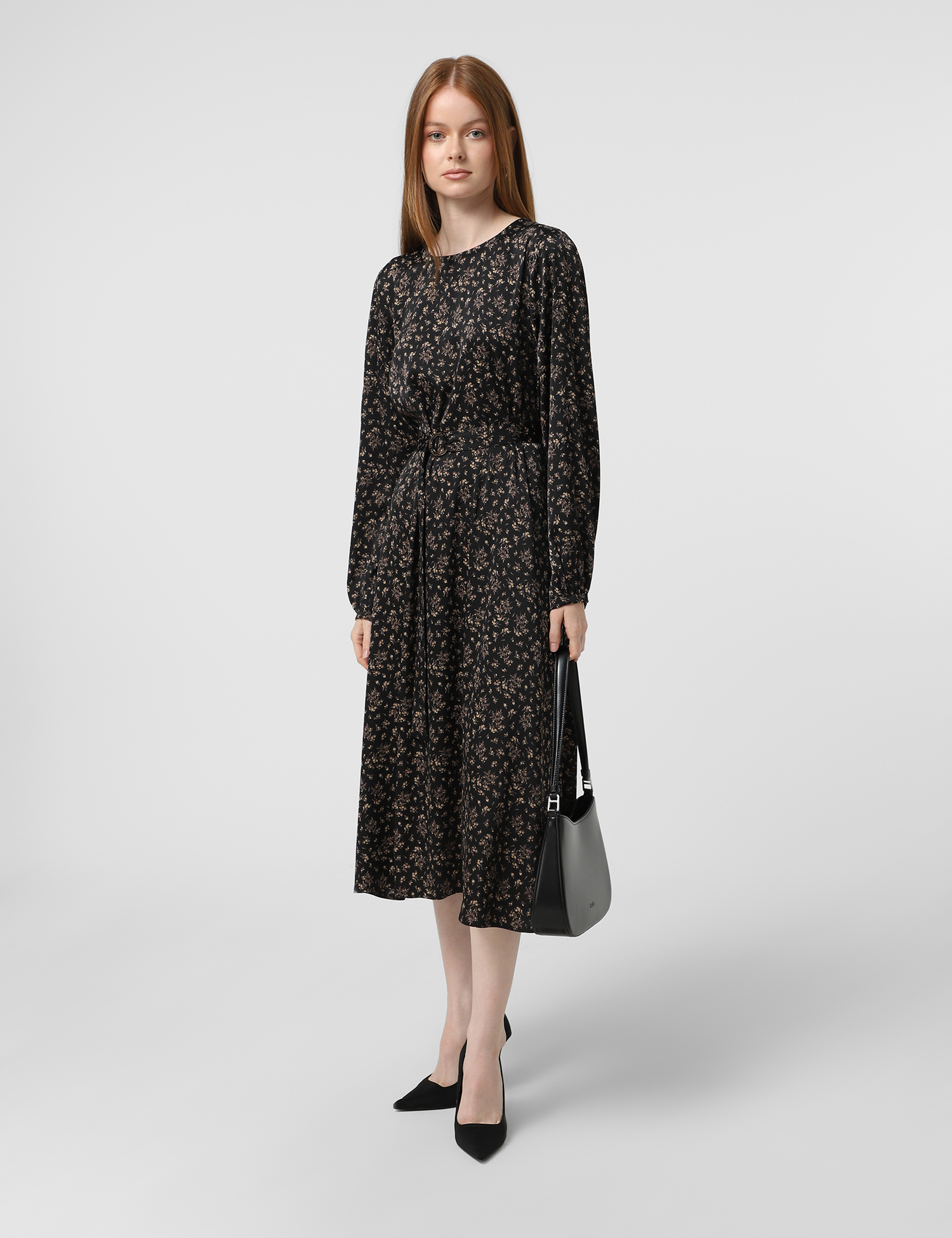 Картинка Сукня міді чорна з принтом 