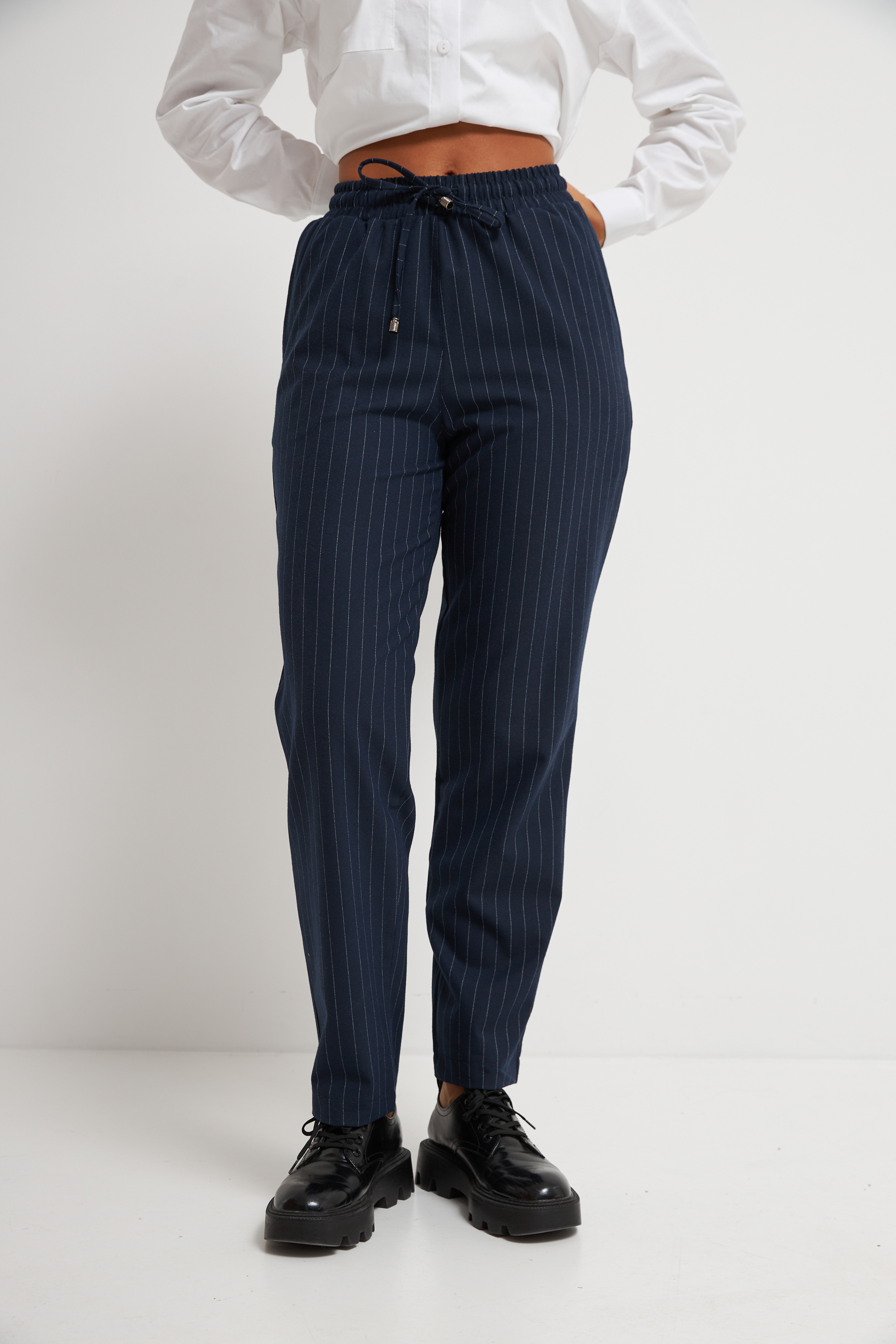 Картинка Брюки темно-сині