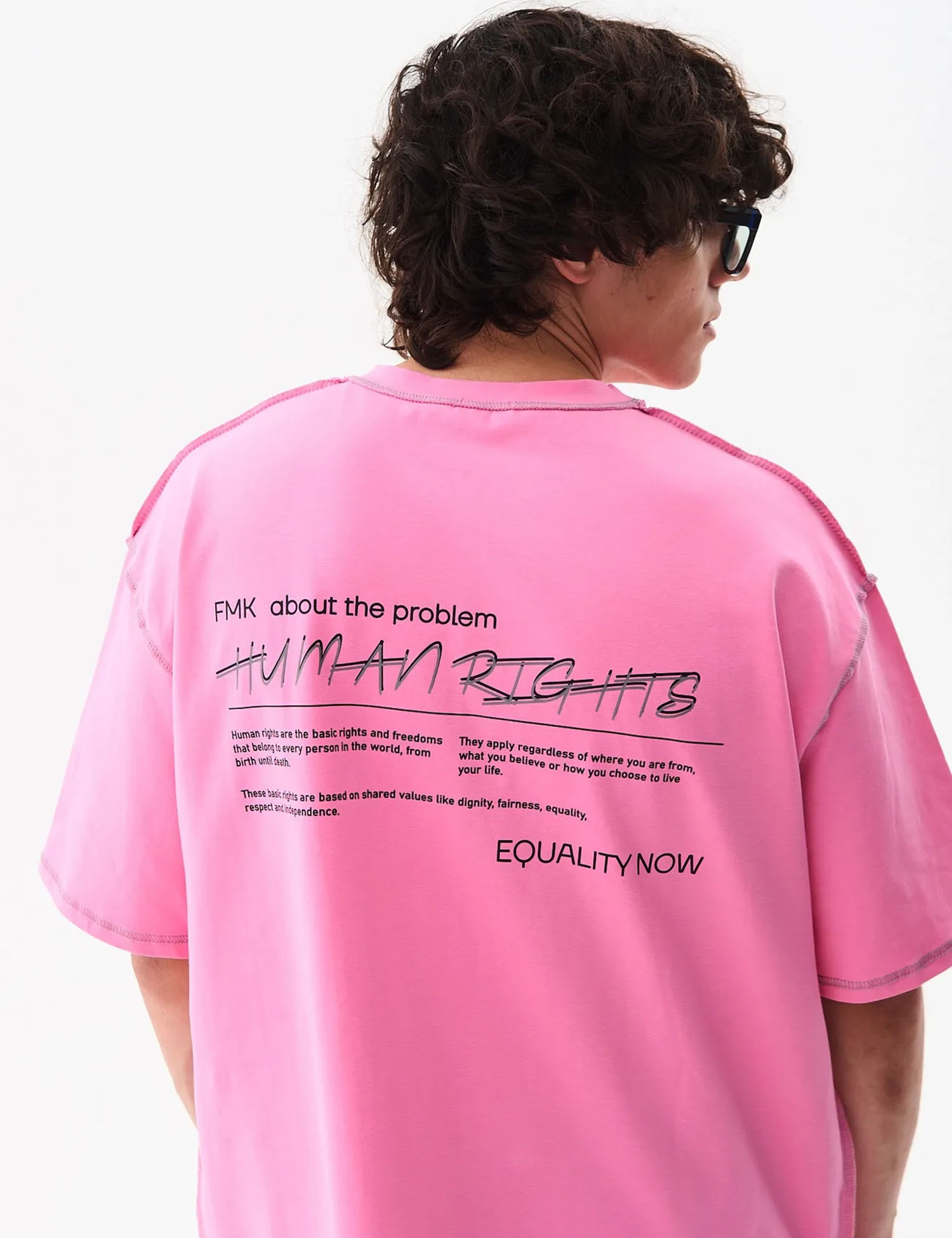 Картинка Футболка рожева з принтом 