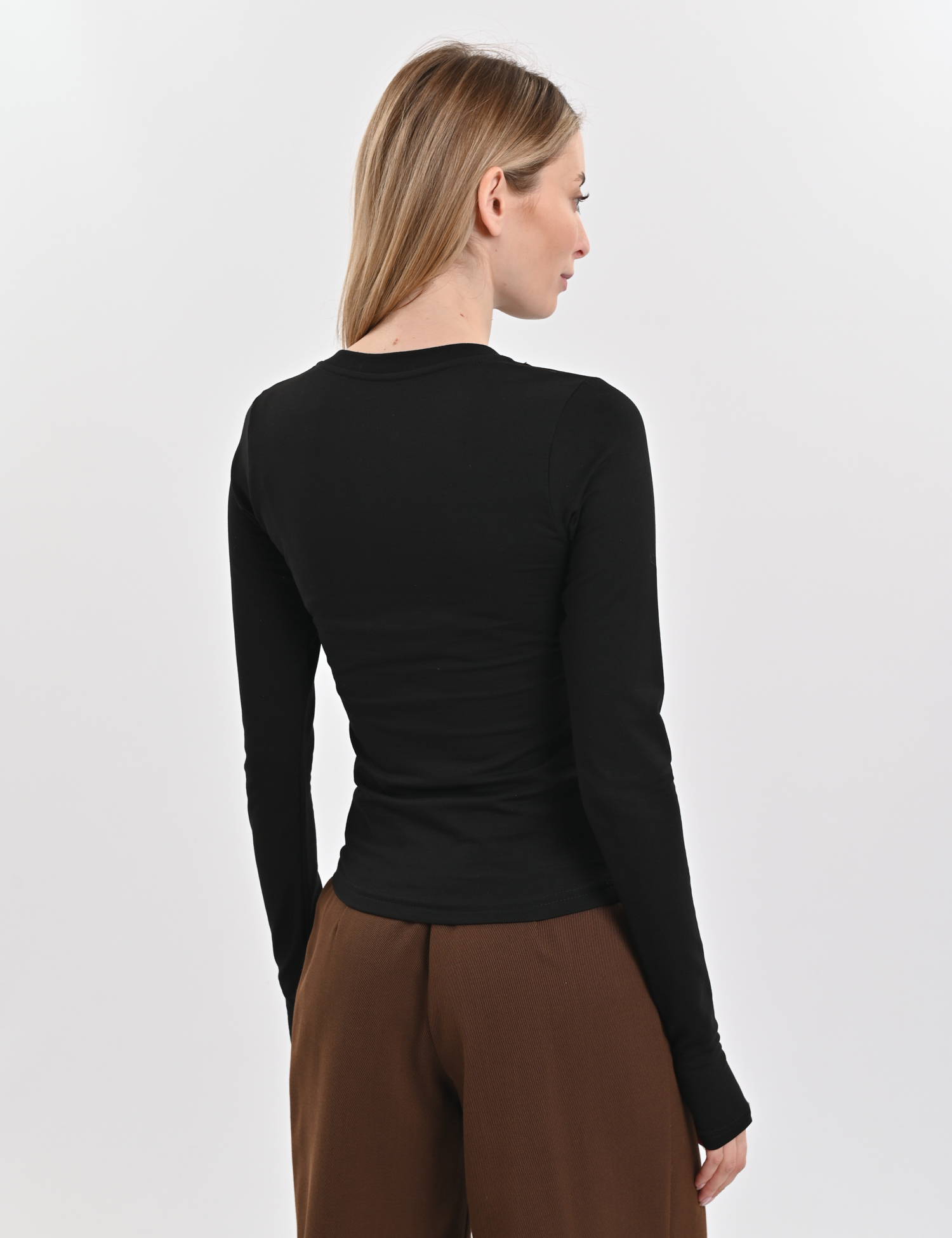 Картинка Лонгслів чорний