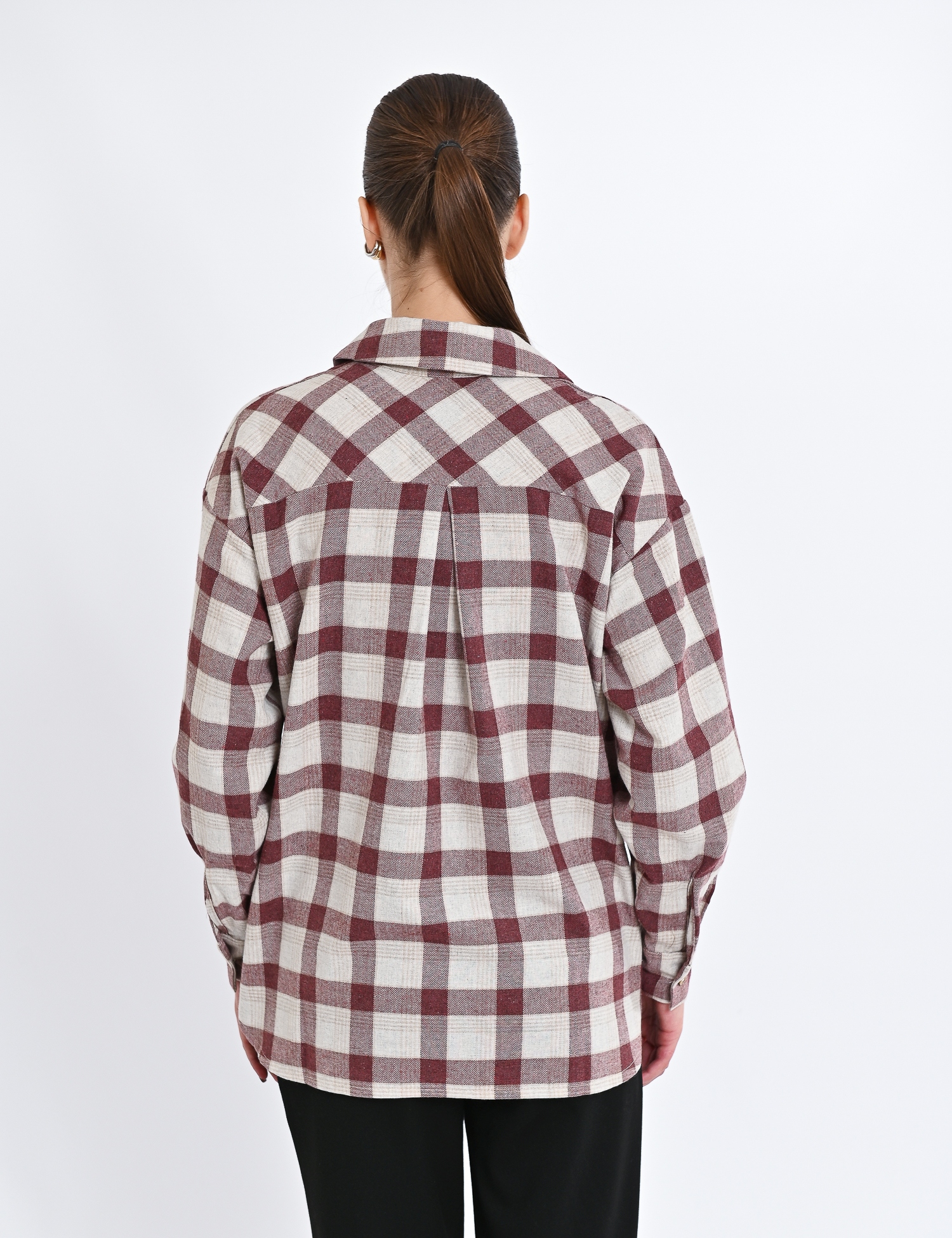 Картинка Сорочка в клітинку з накладною кишенею бордова