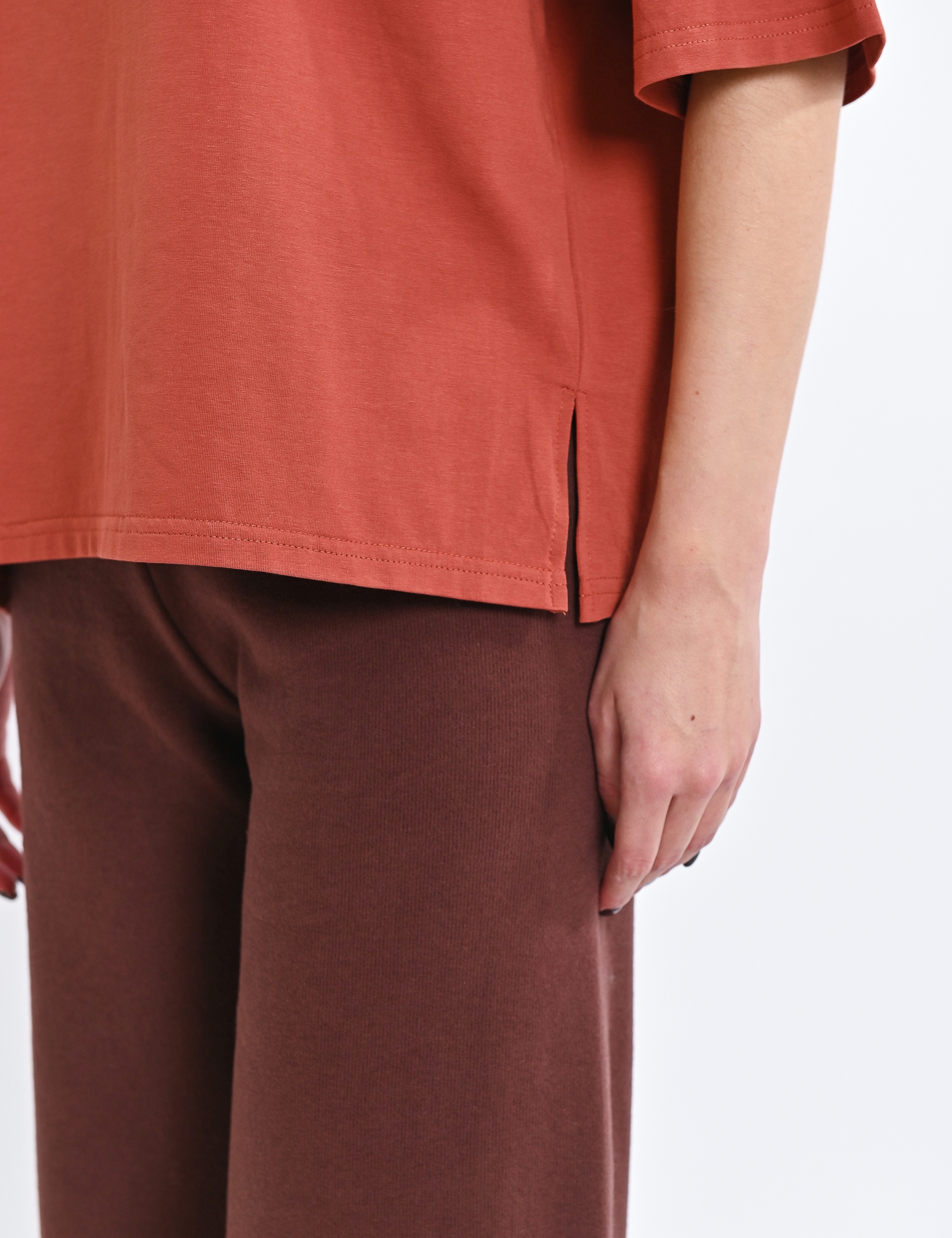 Картинка Футболка oversize теракотового кольору