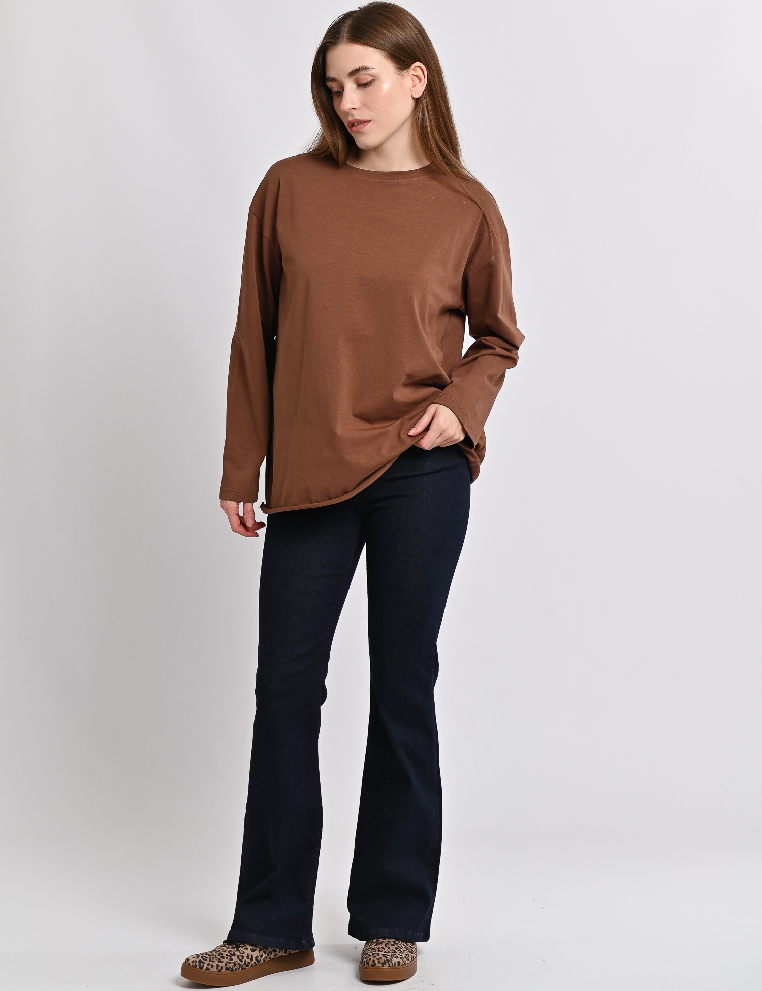 Картинка Лонгслів темно-коричневий