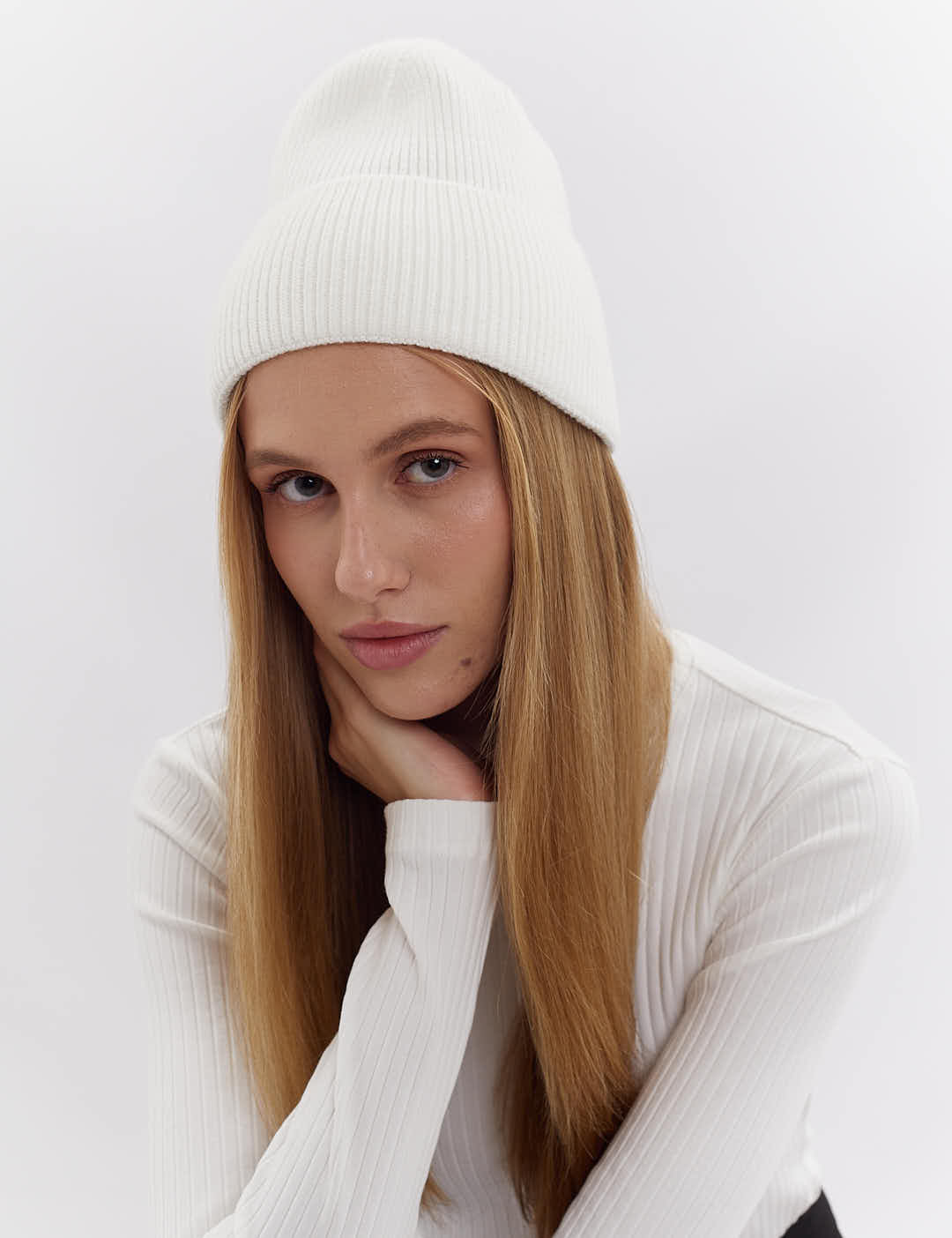 Картинка Шапка біла 