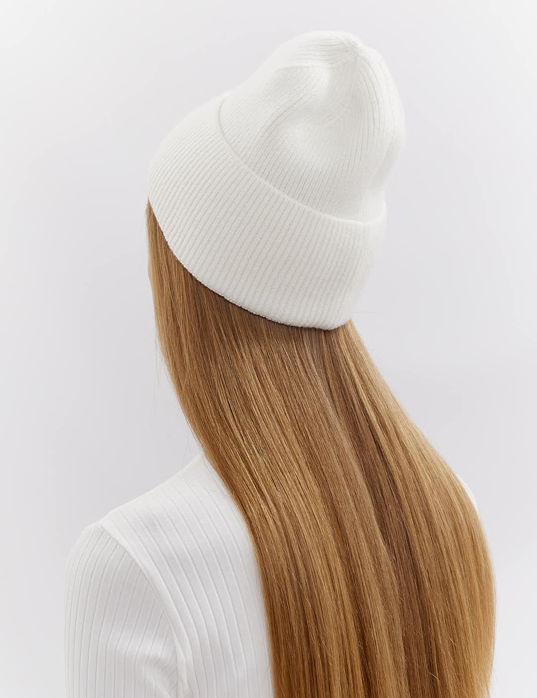 Картинка Шапка біла 