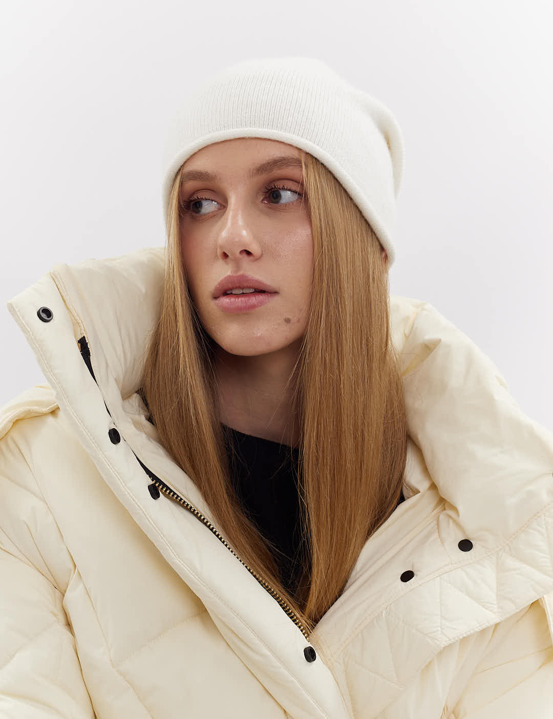 Картинка Шапка біла