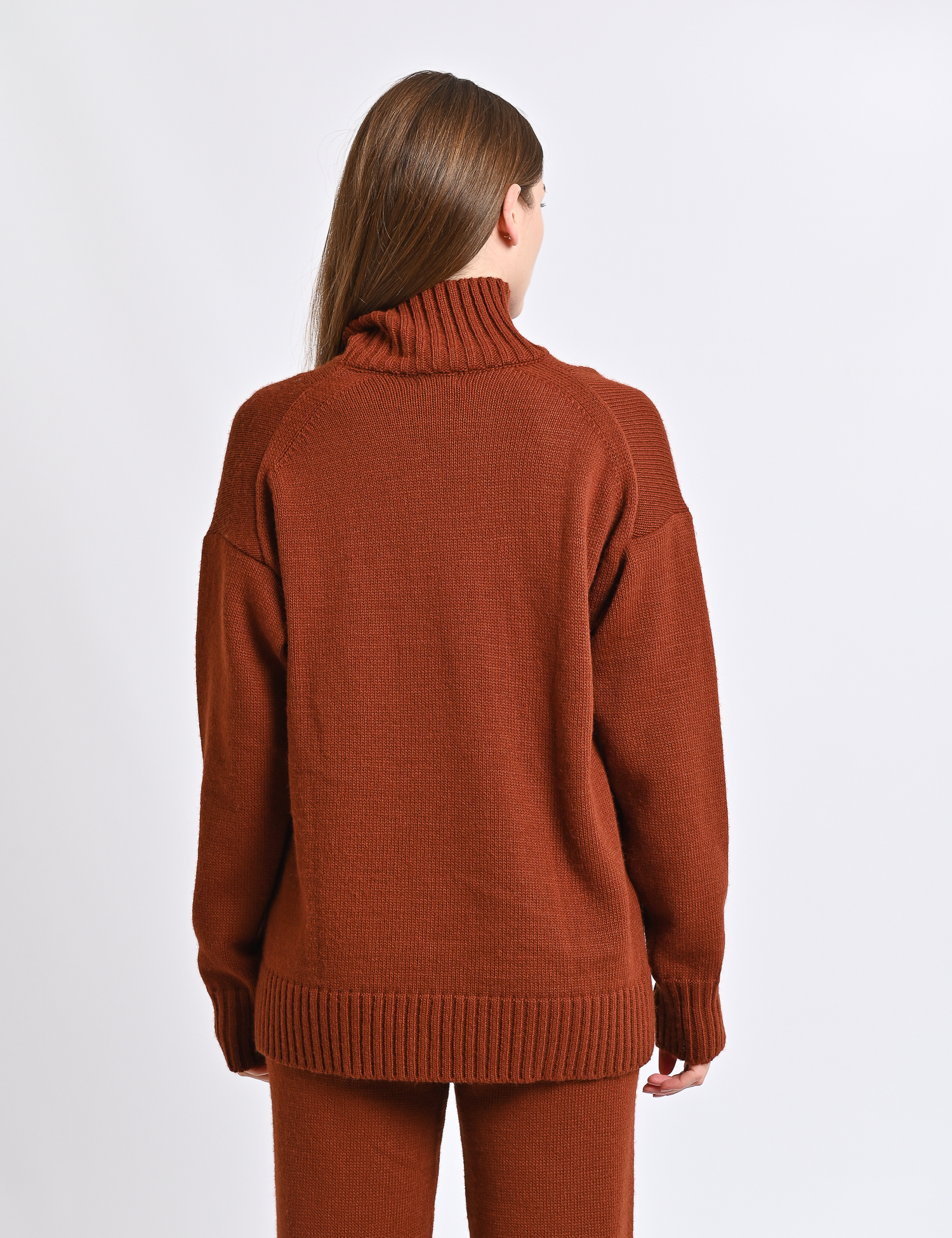 Картинка Костюм темно-коричневий