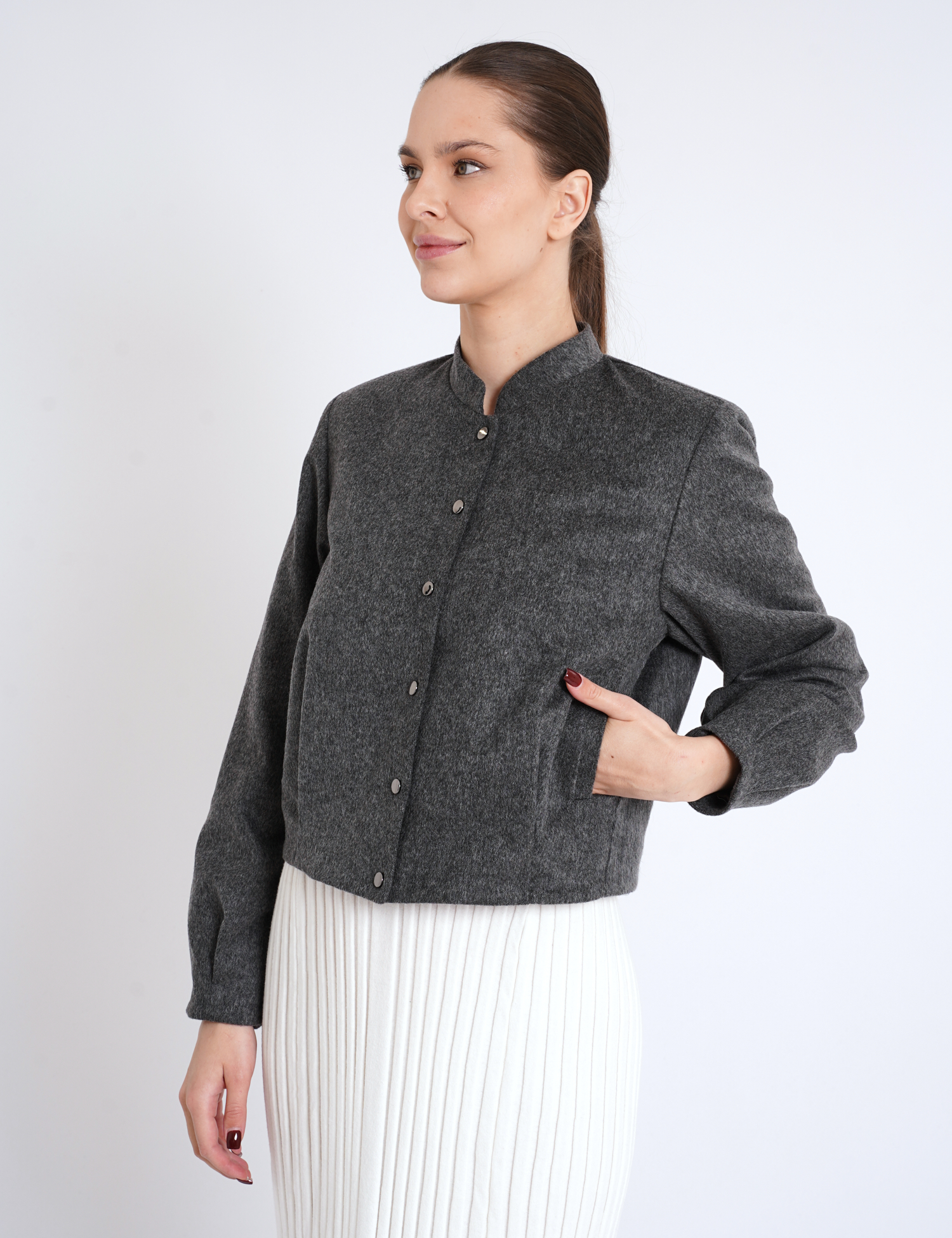 Картинка Укорочена куртка з м’якого вовняного полотна