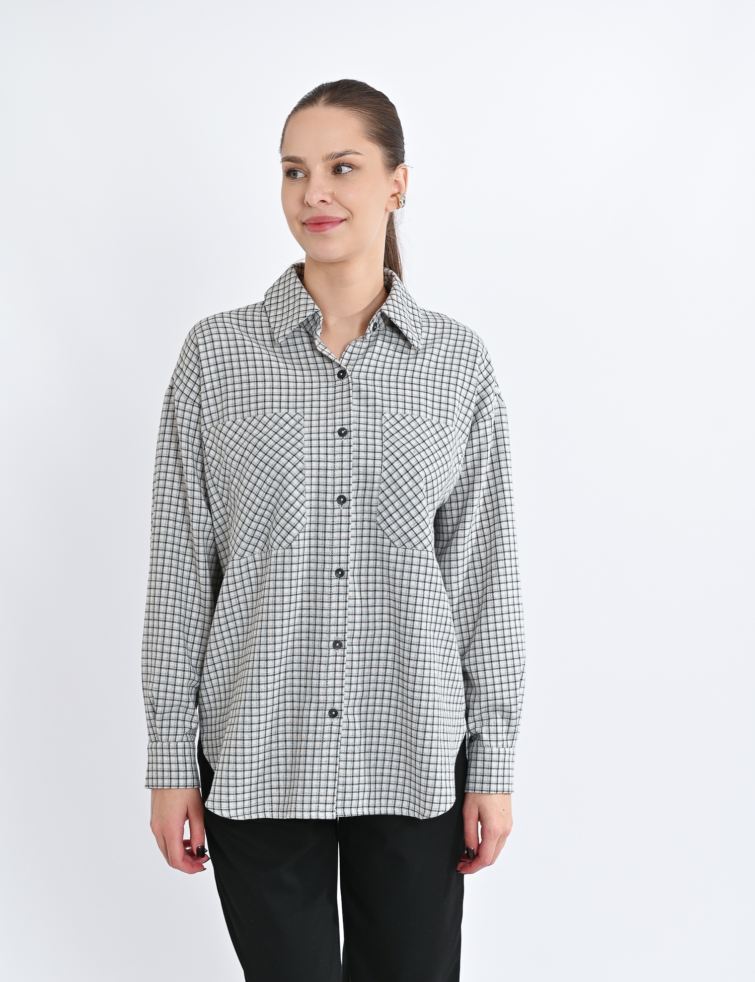 Картинка Сорочка в дрібну сіру клітинку
