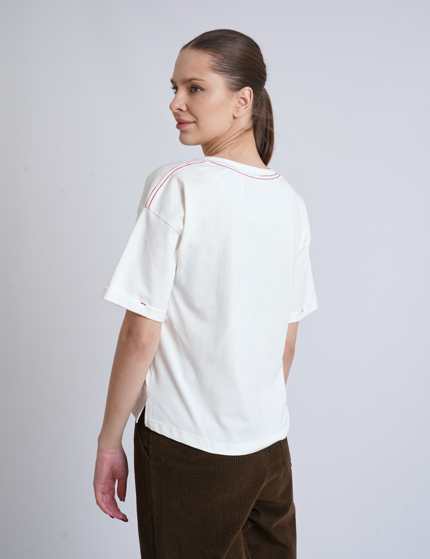 Картинка Футболка з мінімалістичним арт‑принтом