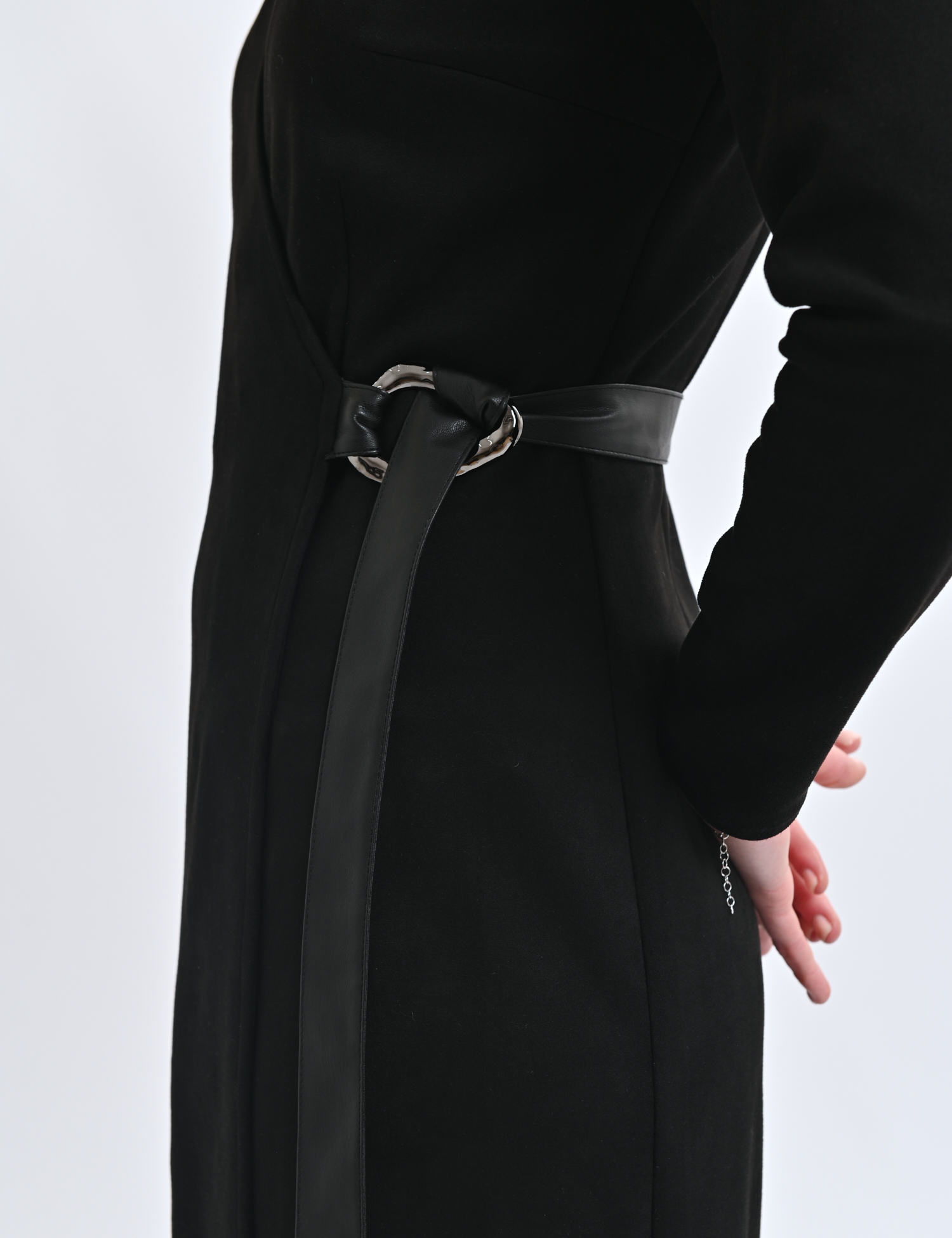 Картинка Сукня міді чорна 