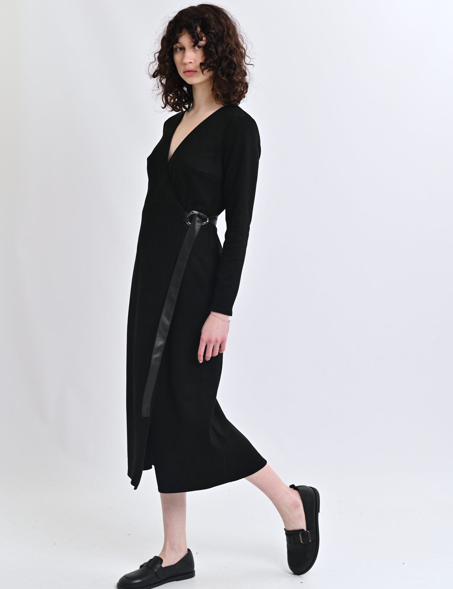 Картинка Сукня міді чорна 