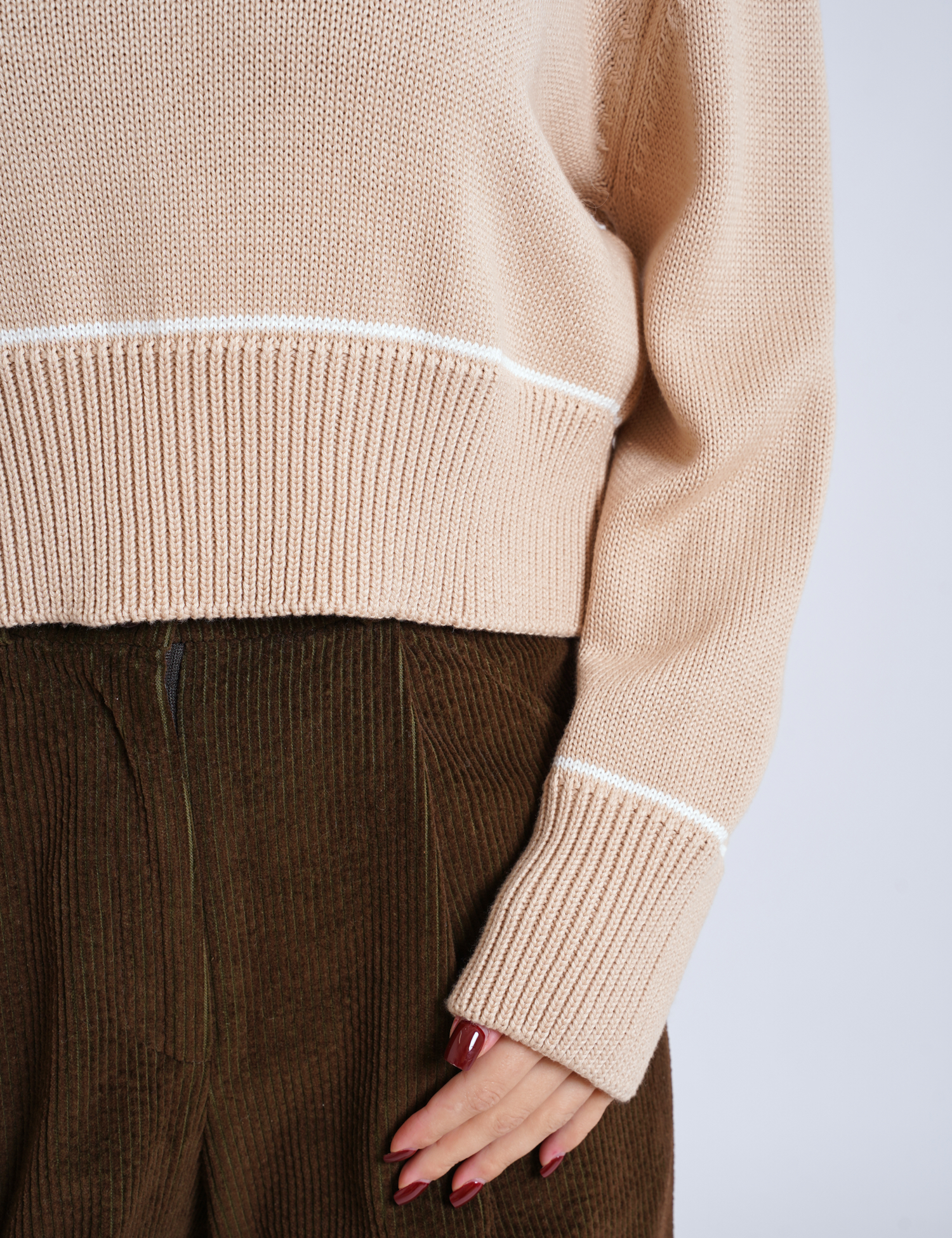 Картинка Светр бежевий