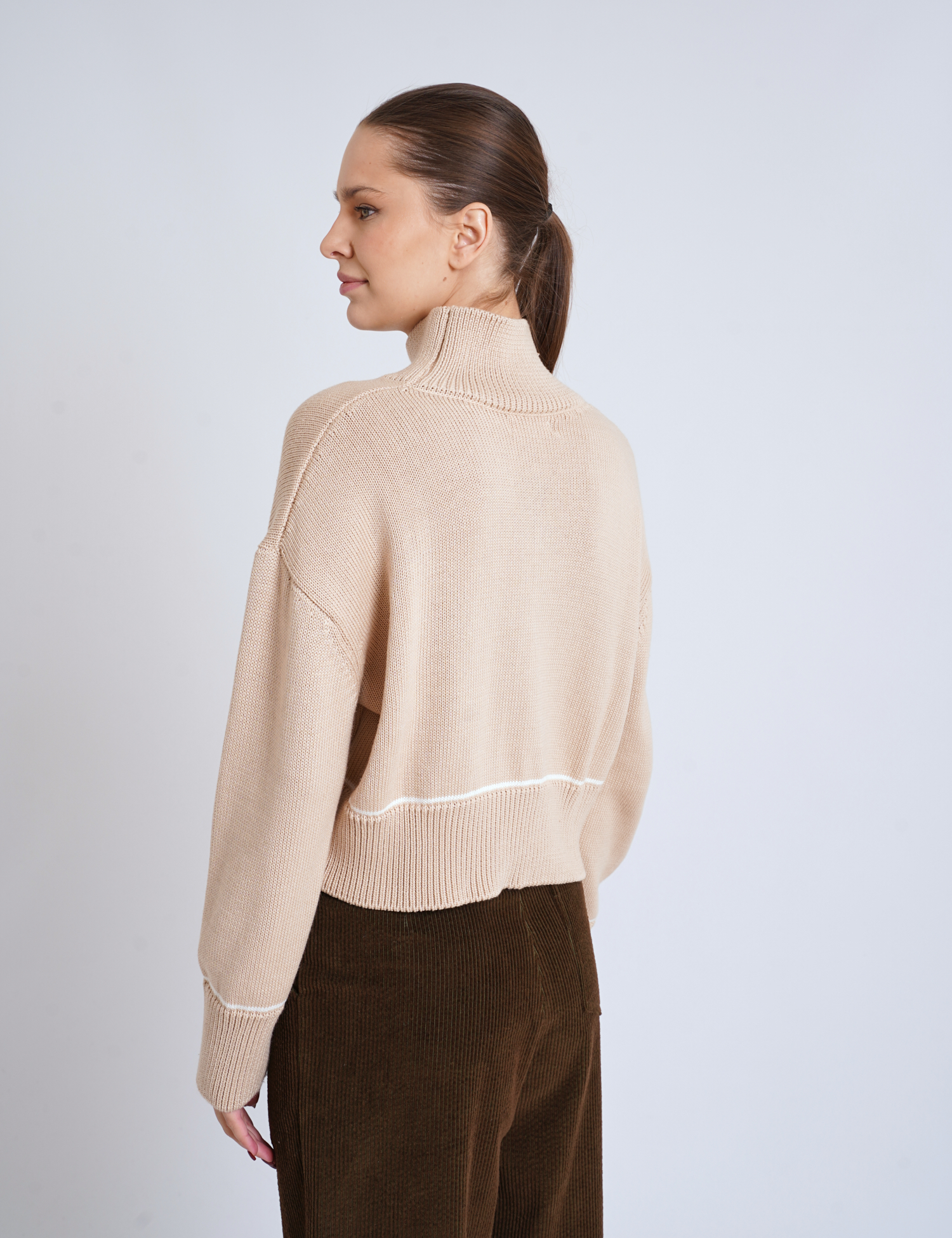 Картинка Светр бежевий