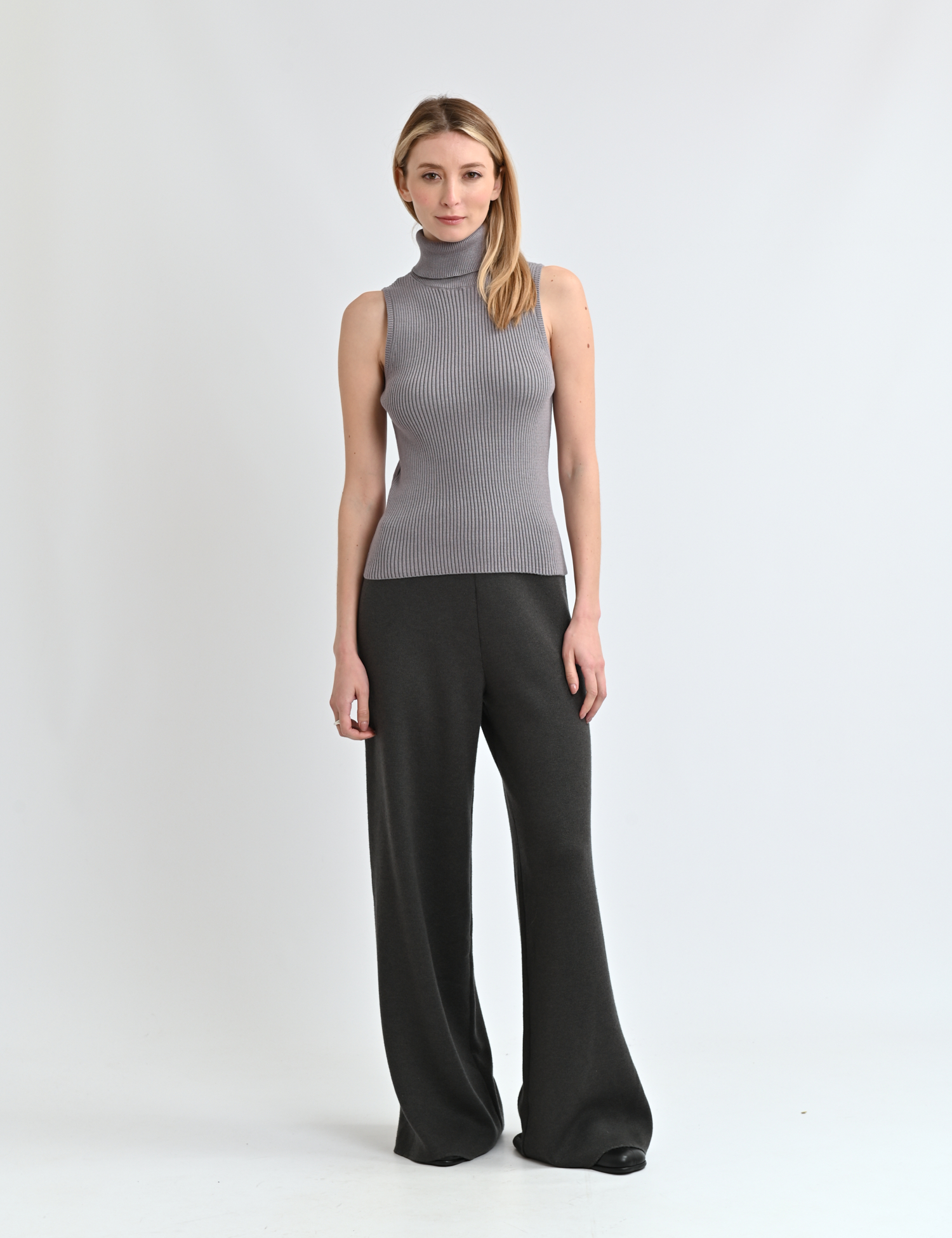 Картинка Штани темно-сірі