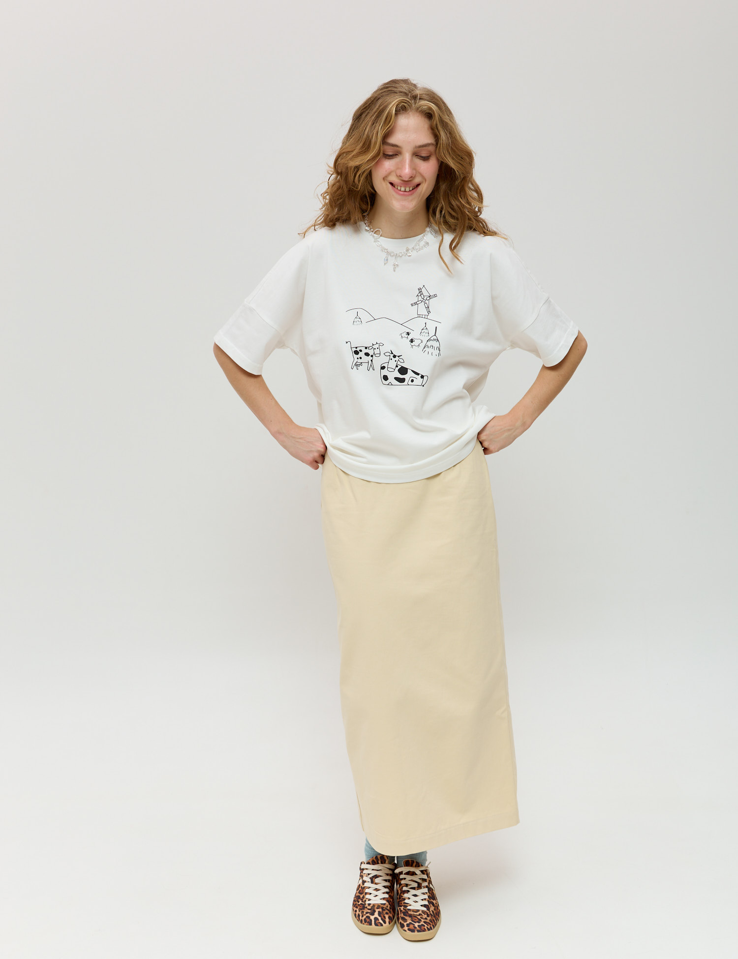 Картинка Футболка біла з принтом 