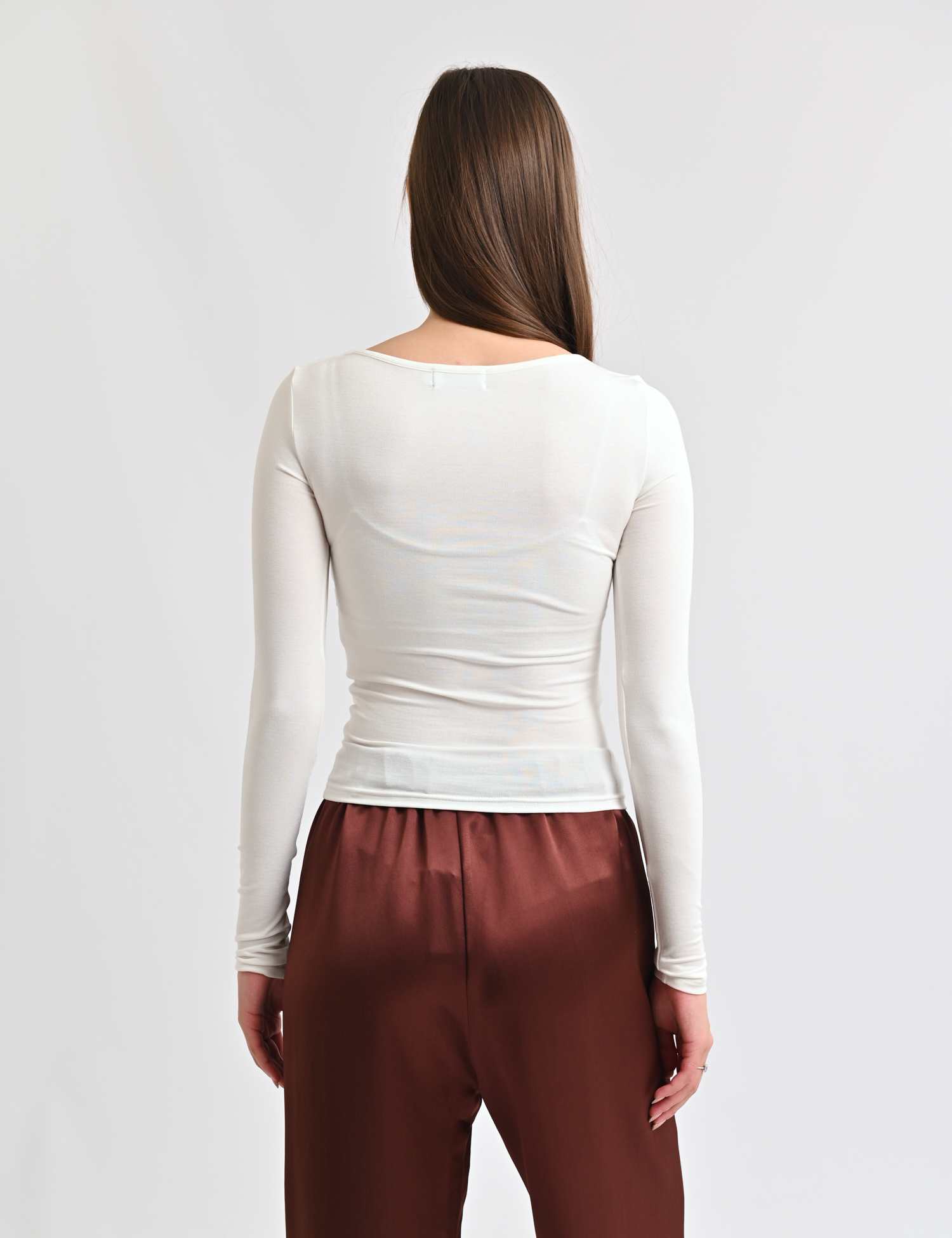 Картинка Лонгслів із декоративними збірками білий