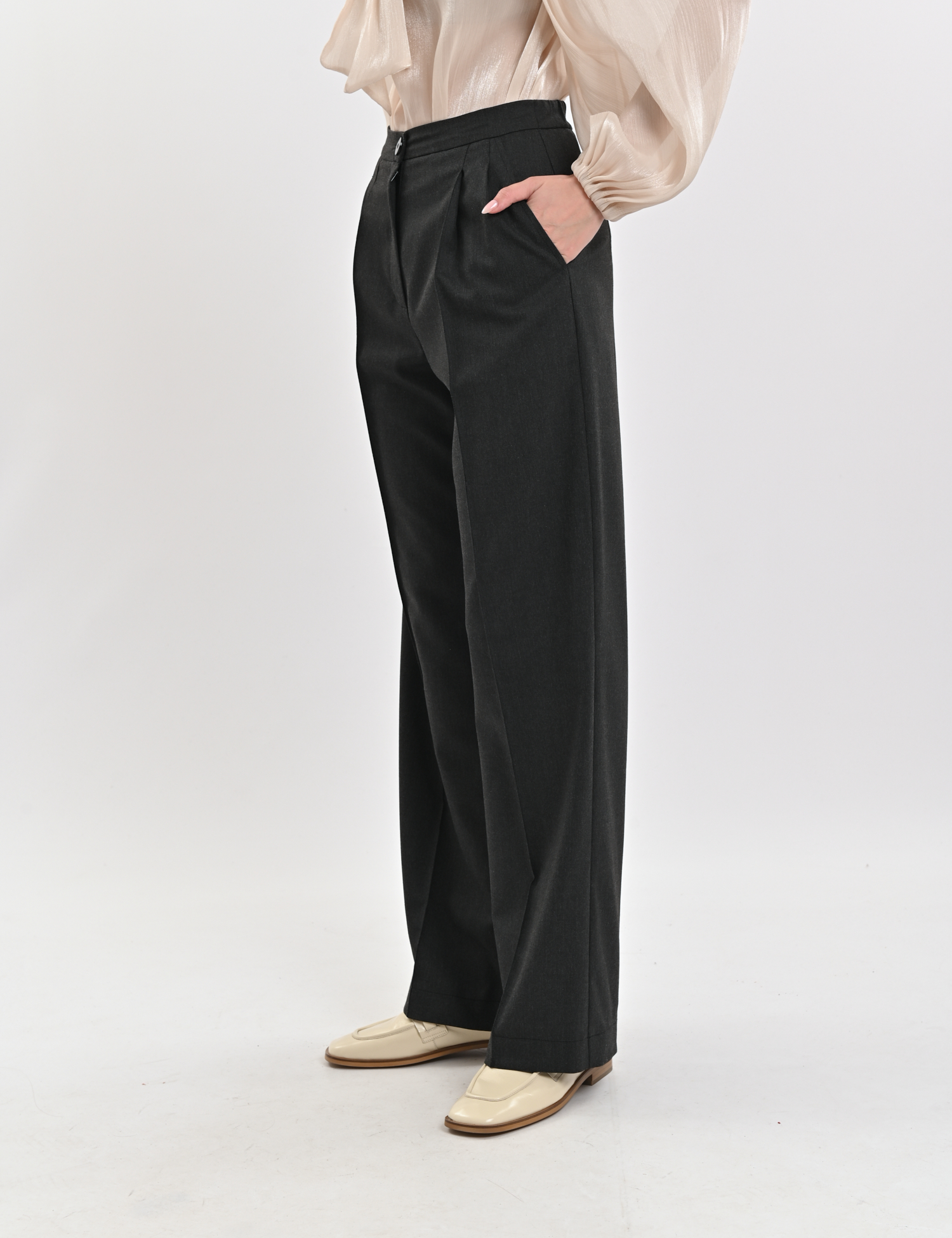 Картинка Брюки темно-сірі