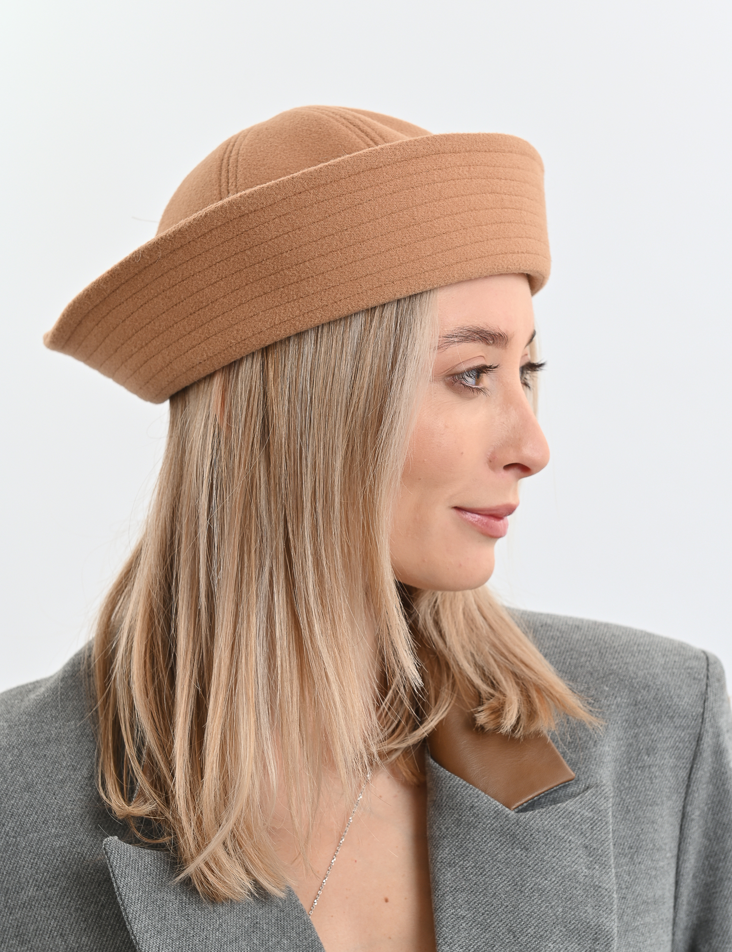 Картинка Кашкет світло-коричневий