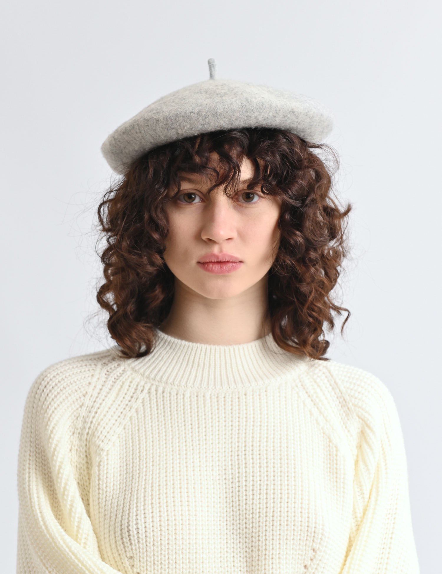 Картинка Берет світло-сірий