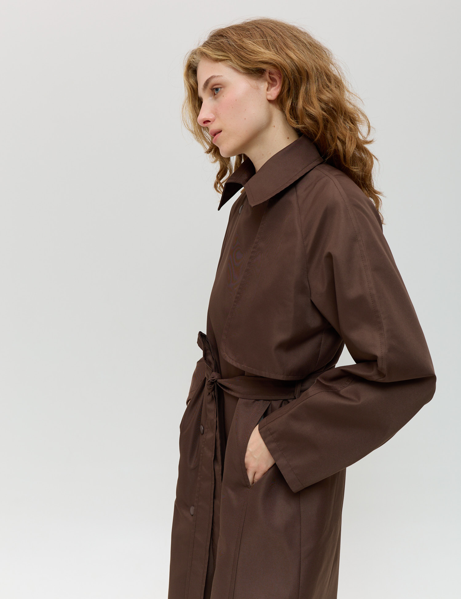 Картинка Плащ коричневий 