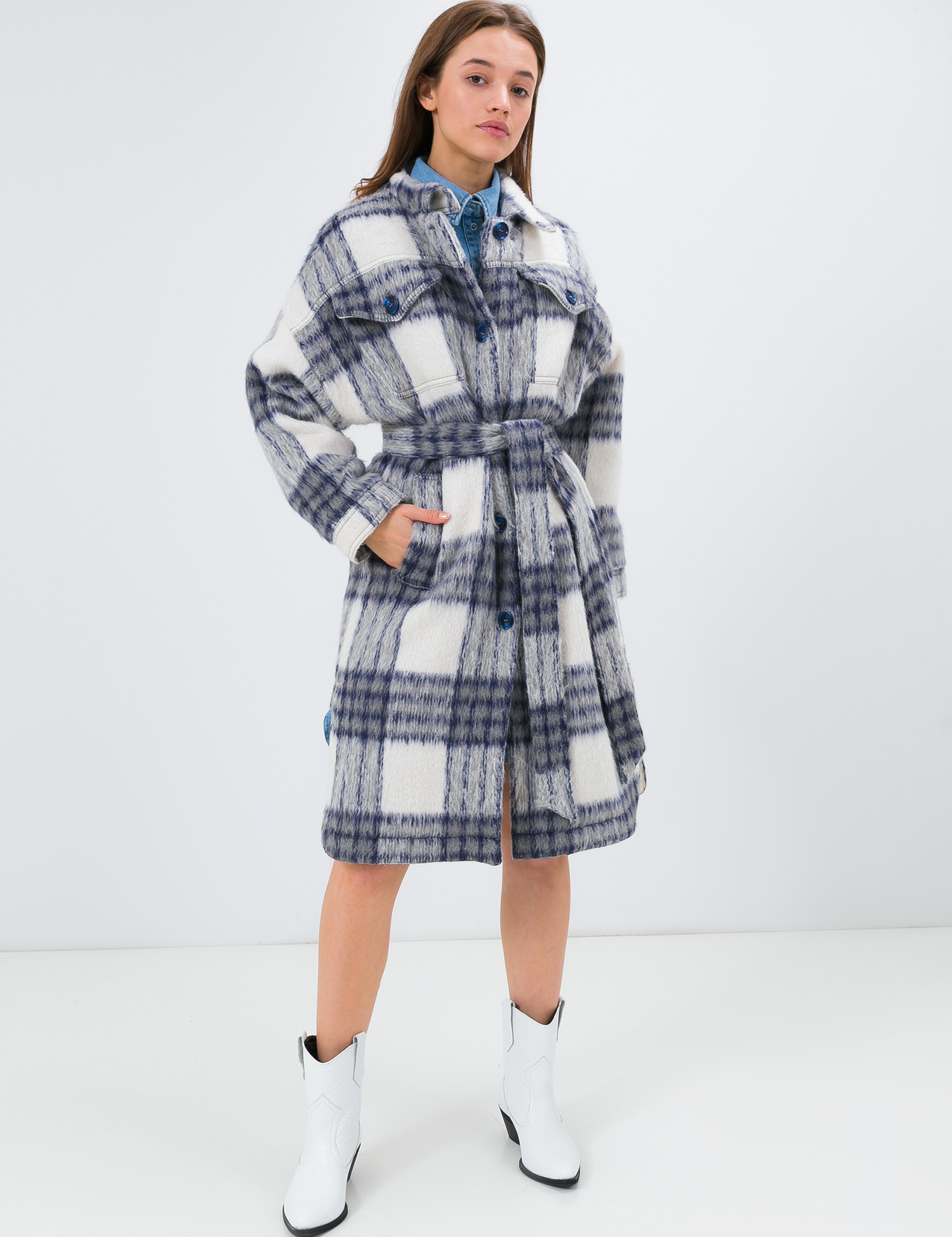 Картинка Пальто біло-синє картате