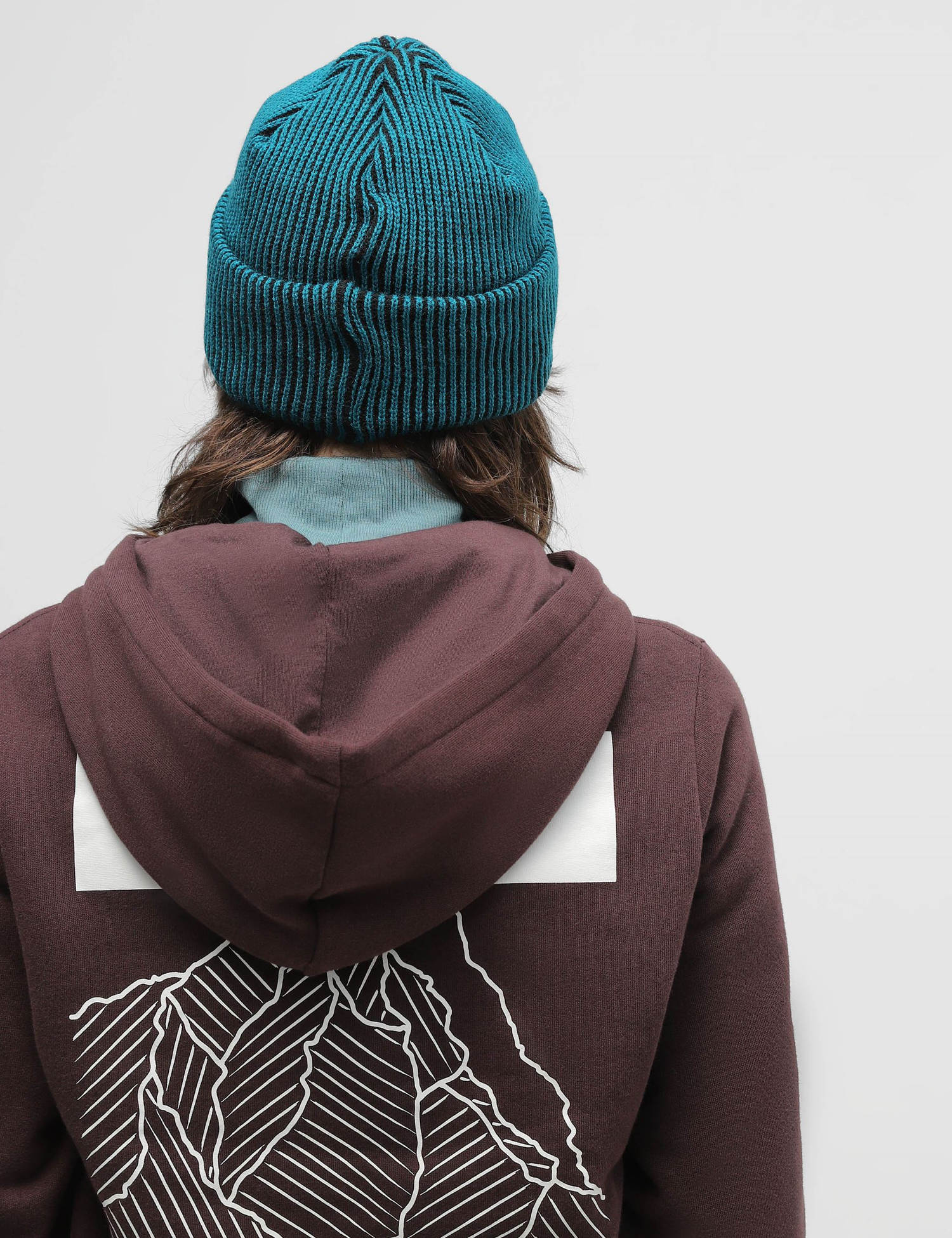 Картинка Двоколірна чорно-зелена шапка 