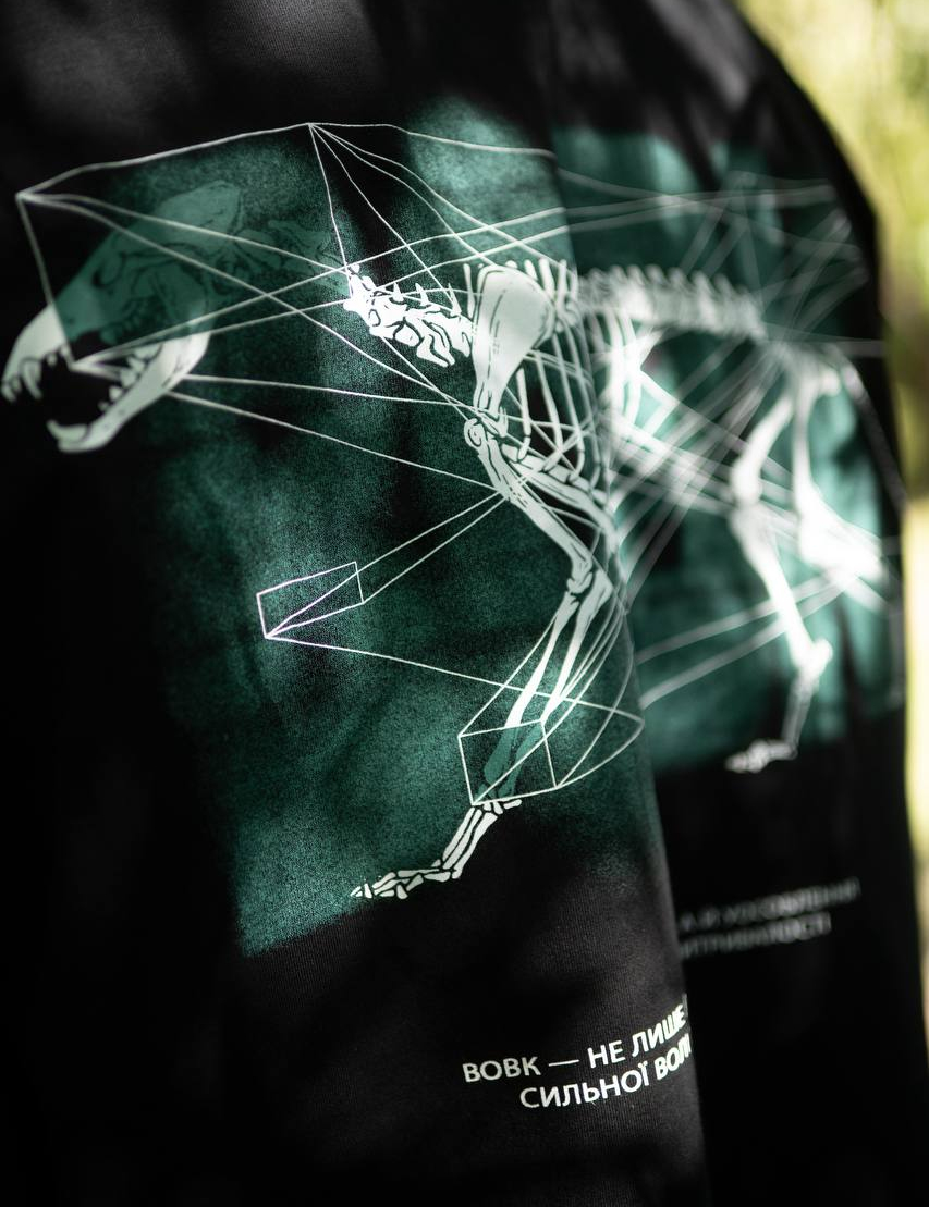 Картинка Футболка чорна 