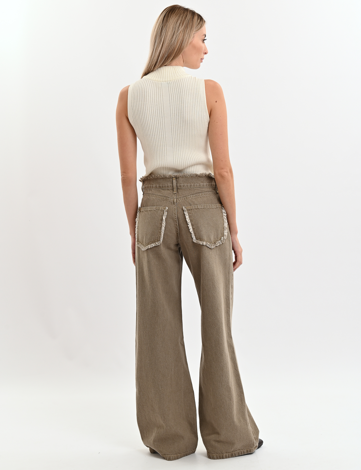 Картинка Джинси бежеві