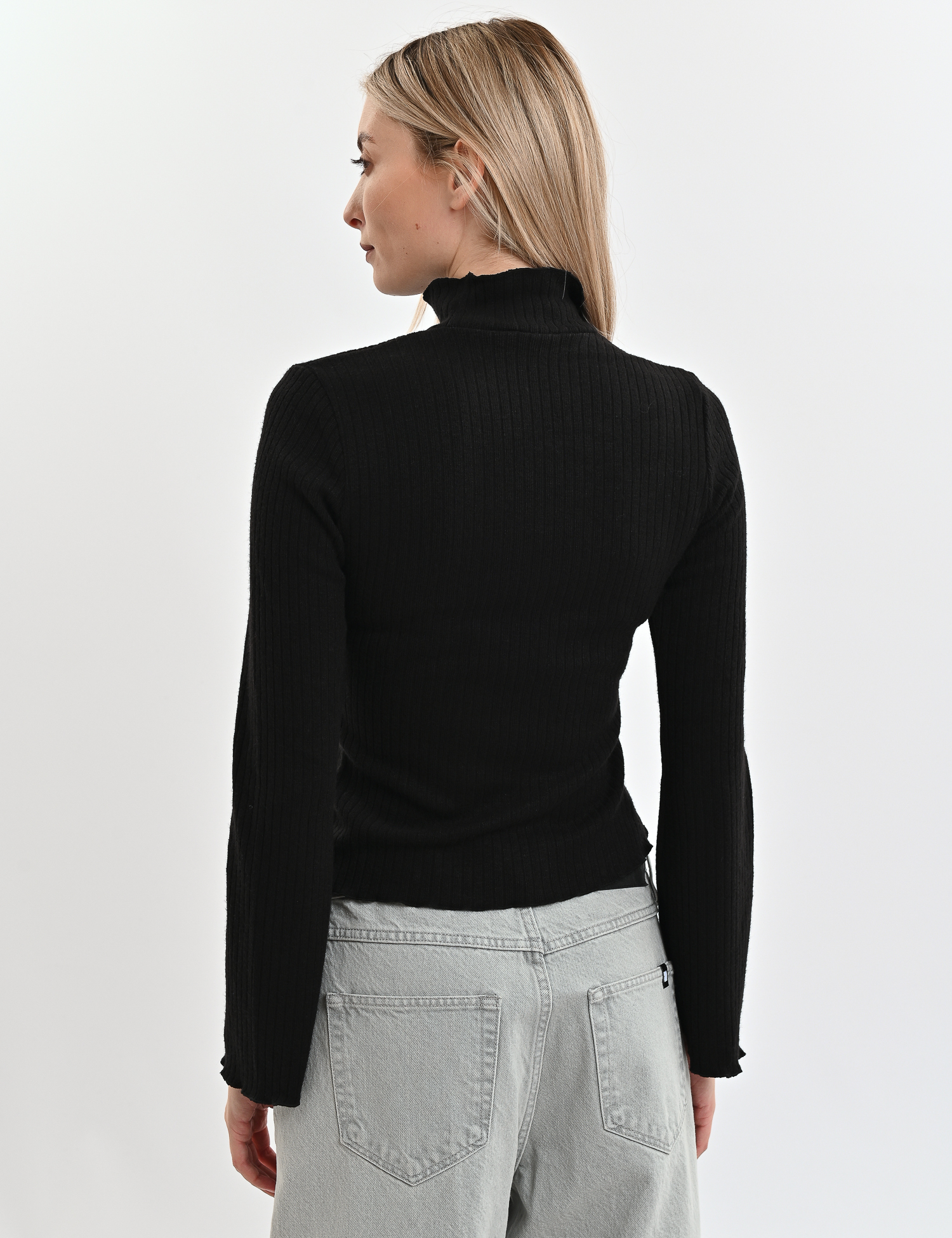 Картинка Лонгслів чорний