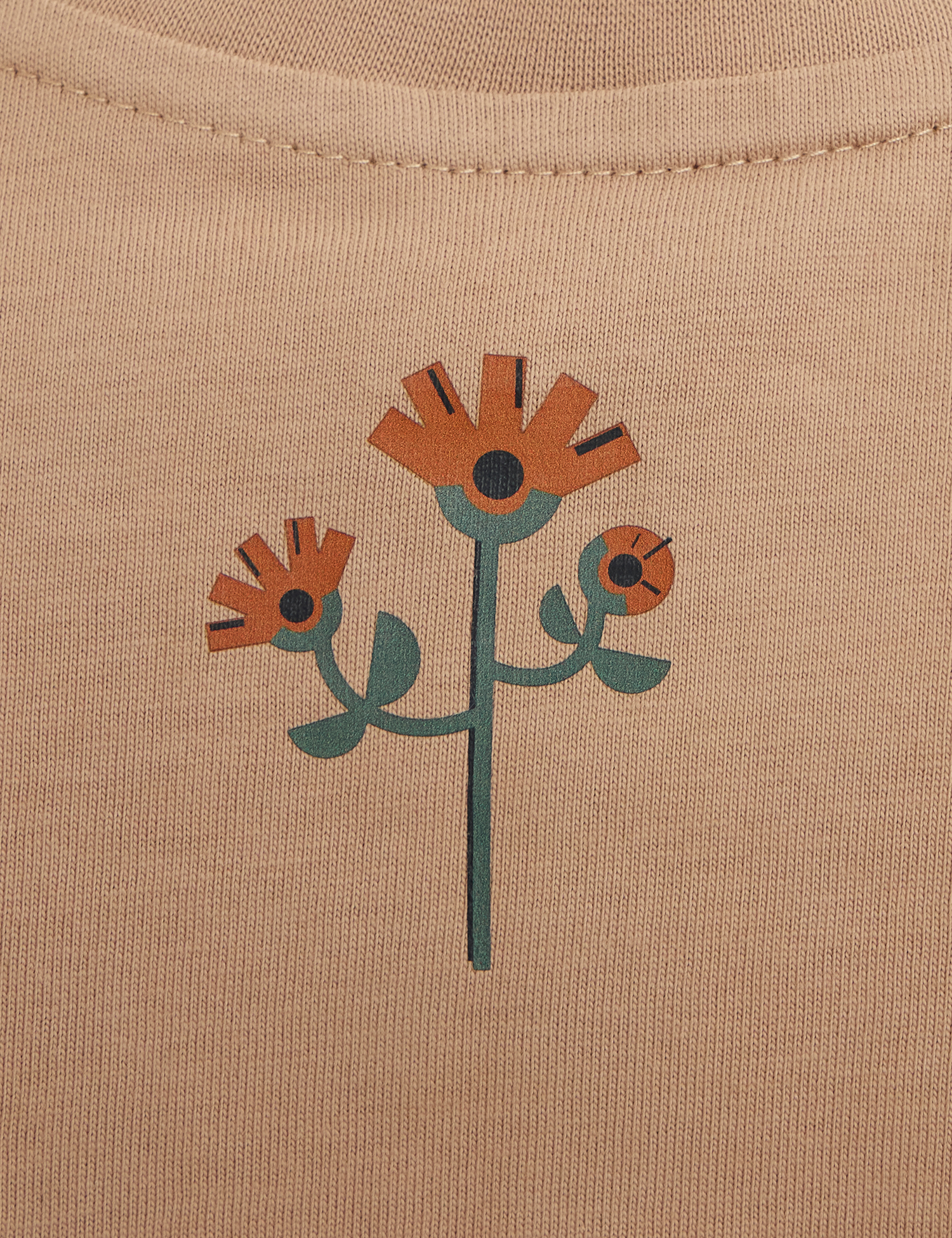 Картинка Футболка з принтом та вільним силуетом