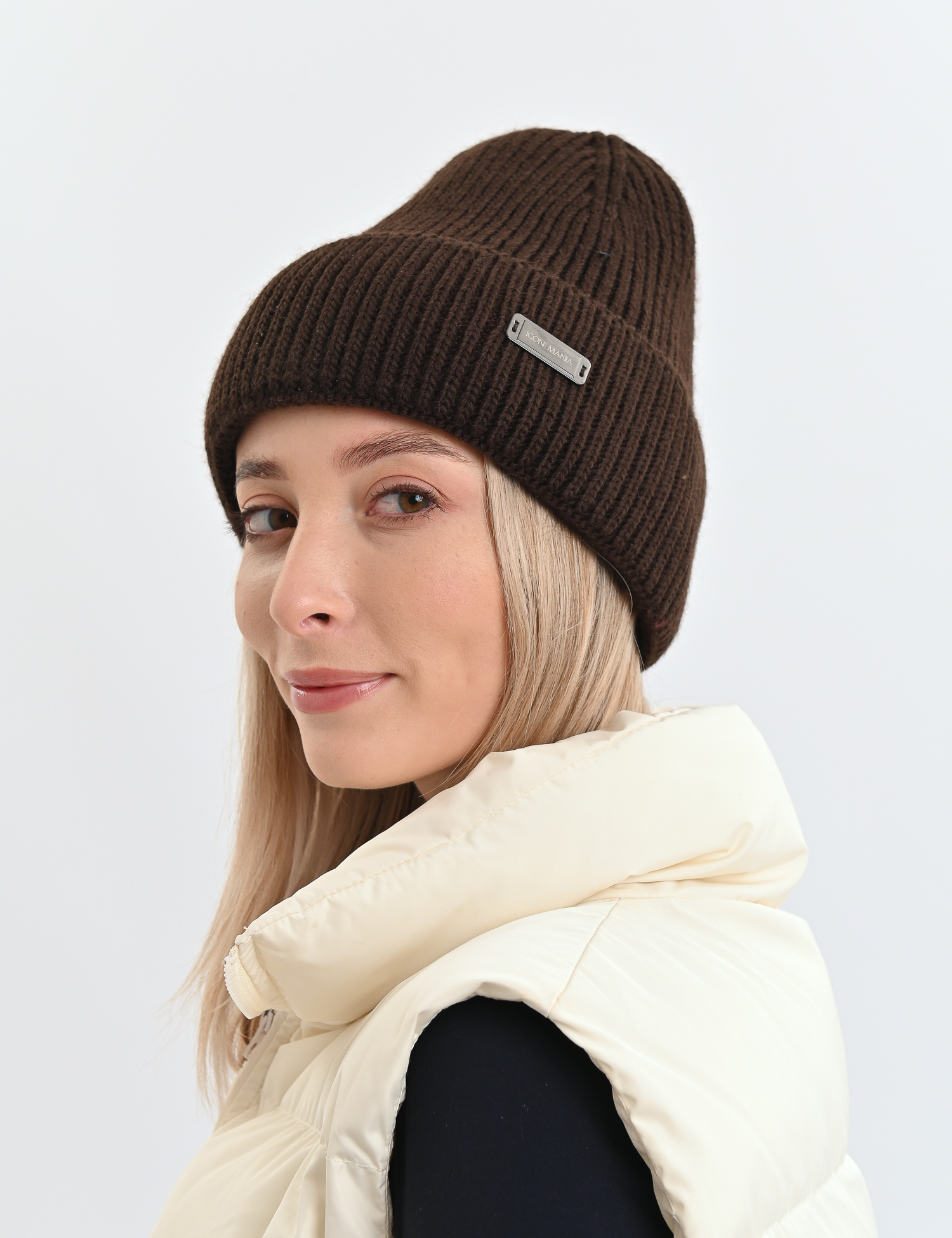 Картинка Шапка темно-коричнева
