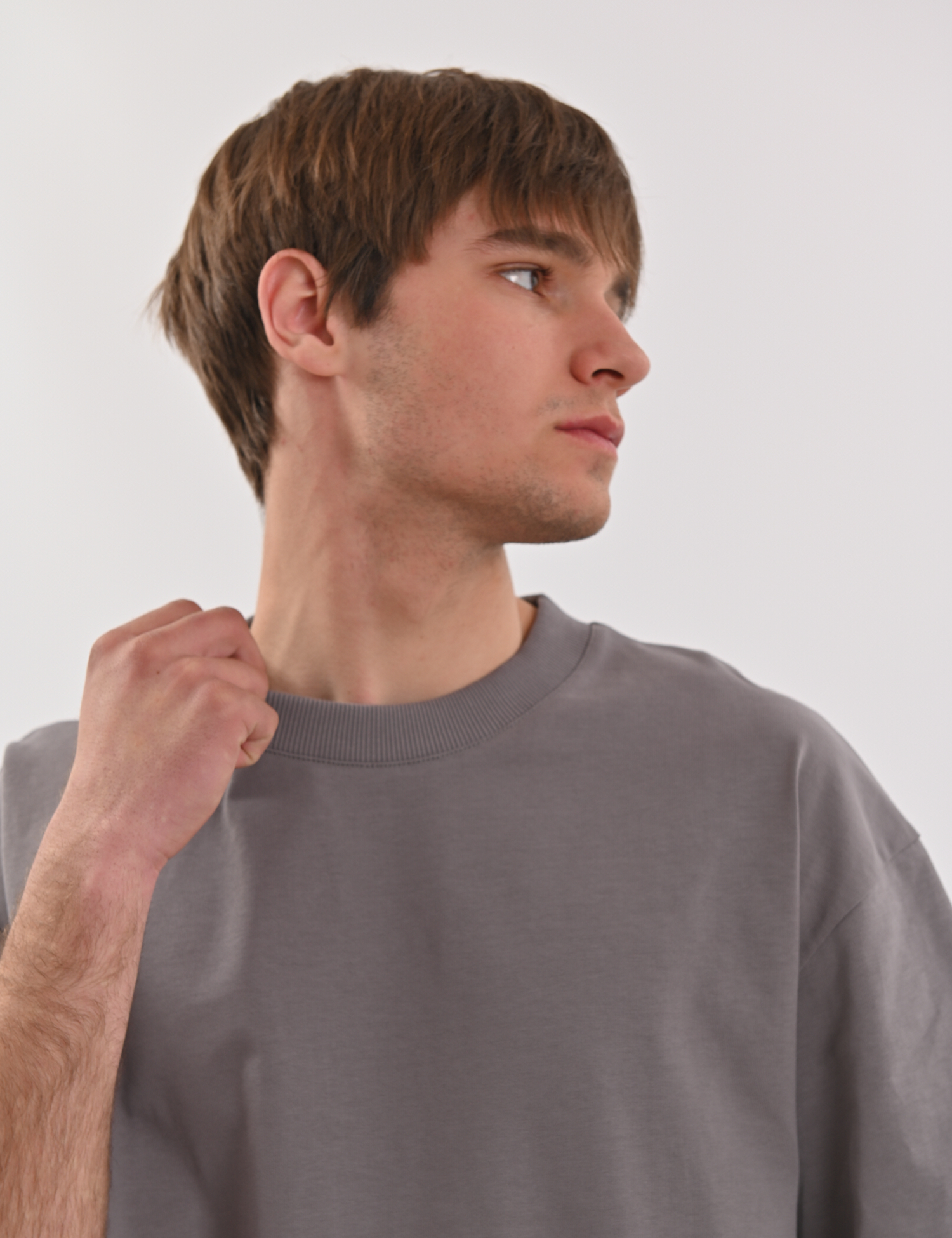 Картинка Футболка темно-сіра