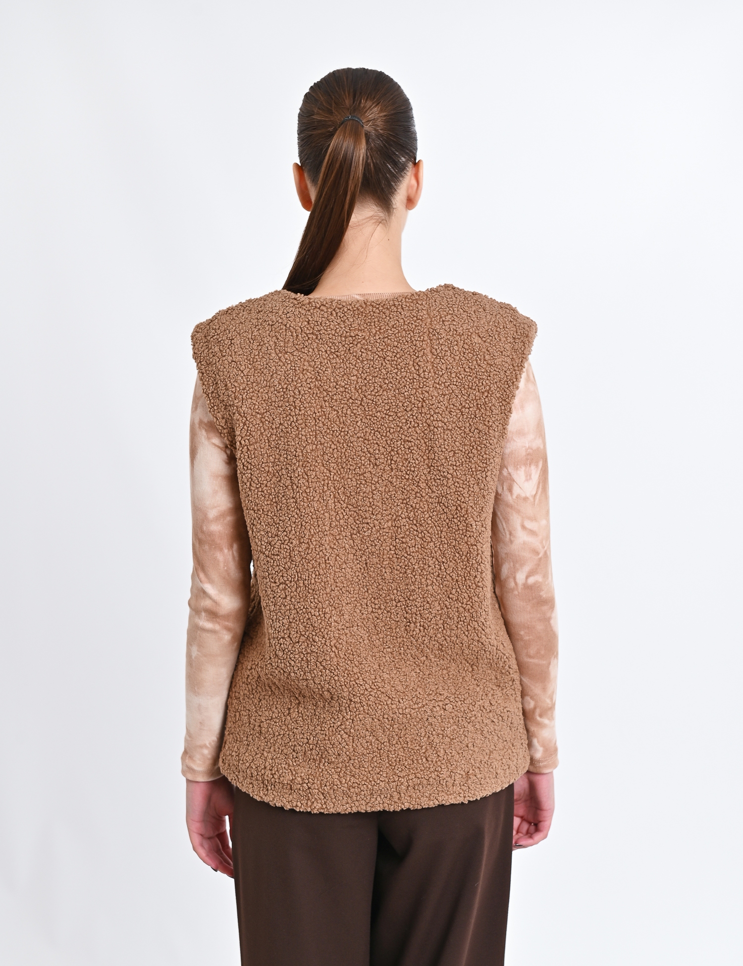 Картинка Жилет бежевий