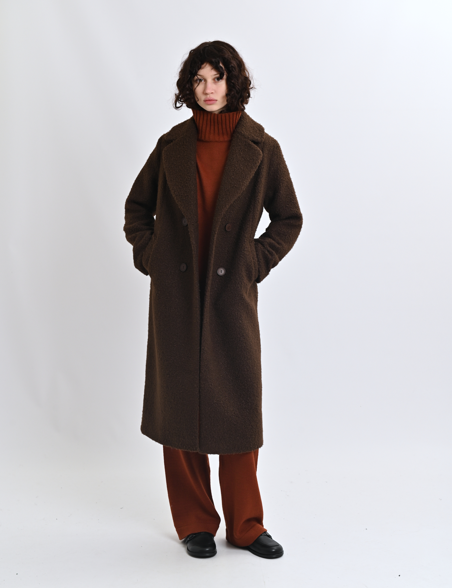 Картинка Пальто коричневе 