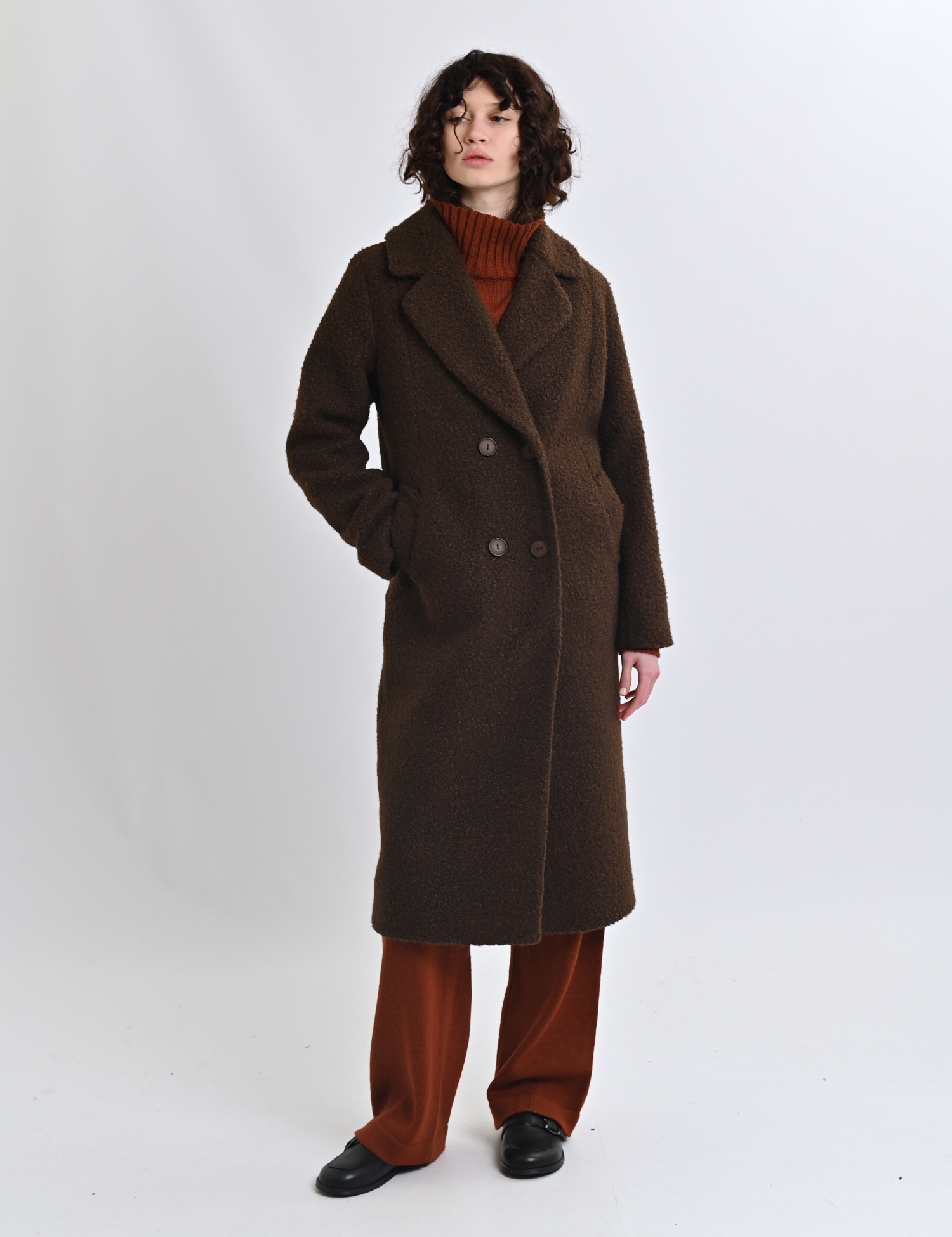 Картинка Пальто коричневе 