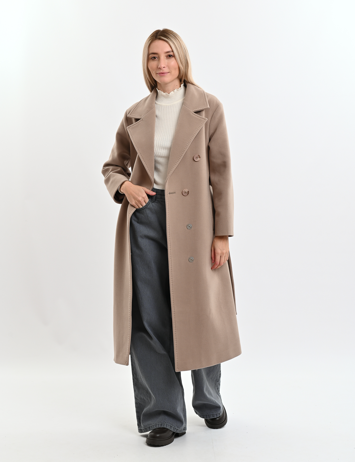 Картинка Пальто бежевий 